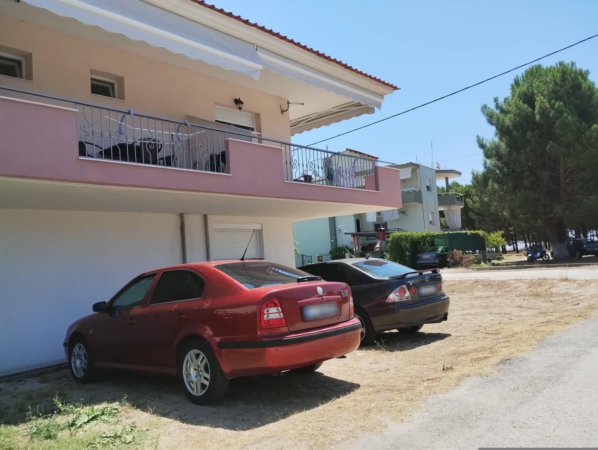Street view near Villa Bellevue, Keramotí — © batvanyu (CC BY-SA · Mapillary)