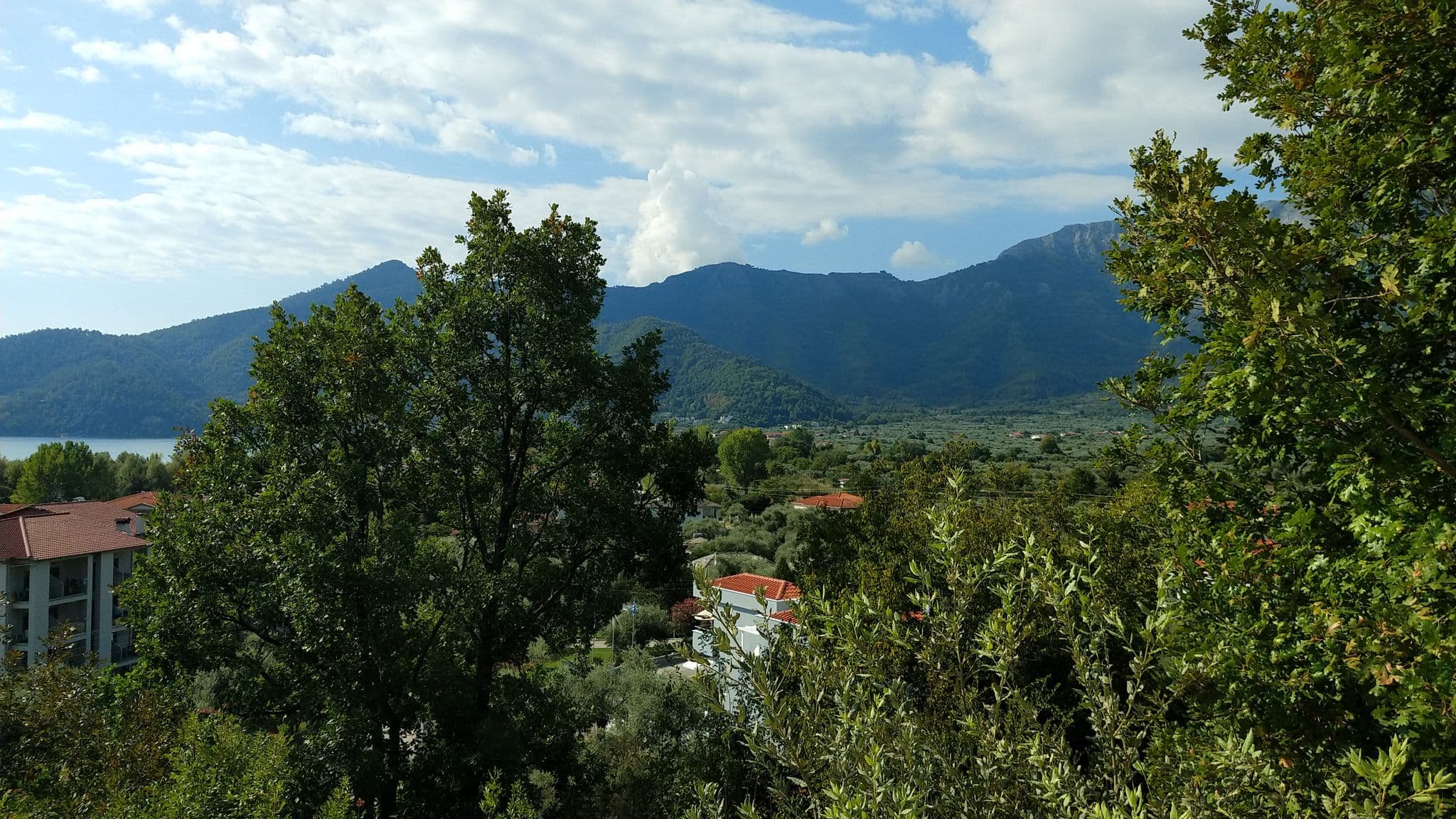 Street view near Mare Monte, Potamiá — © fh0 (CC BY-SA · Mapillary)