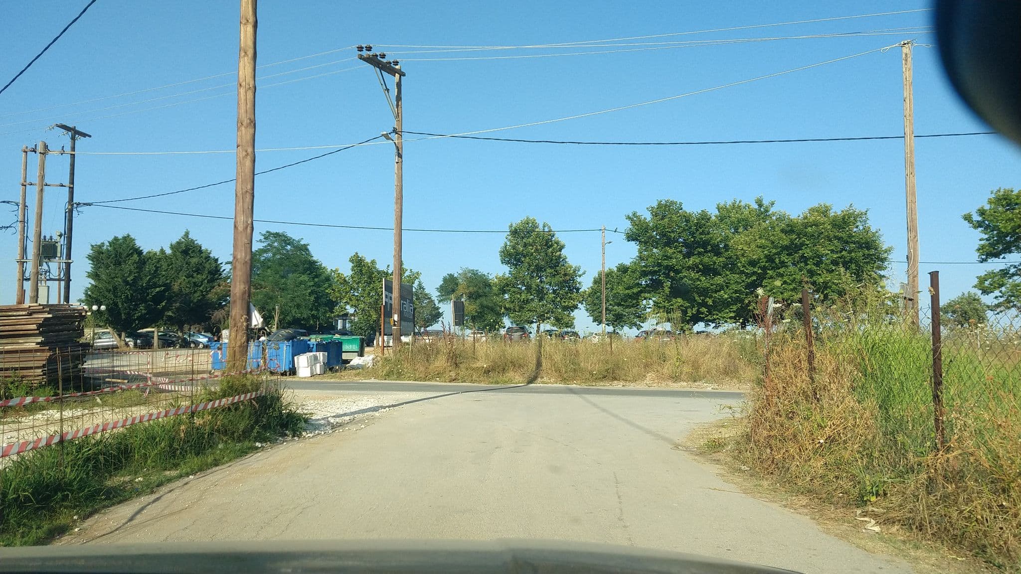 Street view near Perla Beach, Potamiá — © lucia_ (CC BY-SA · Mapillary)