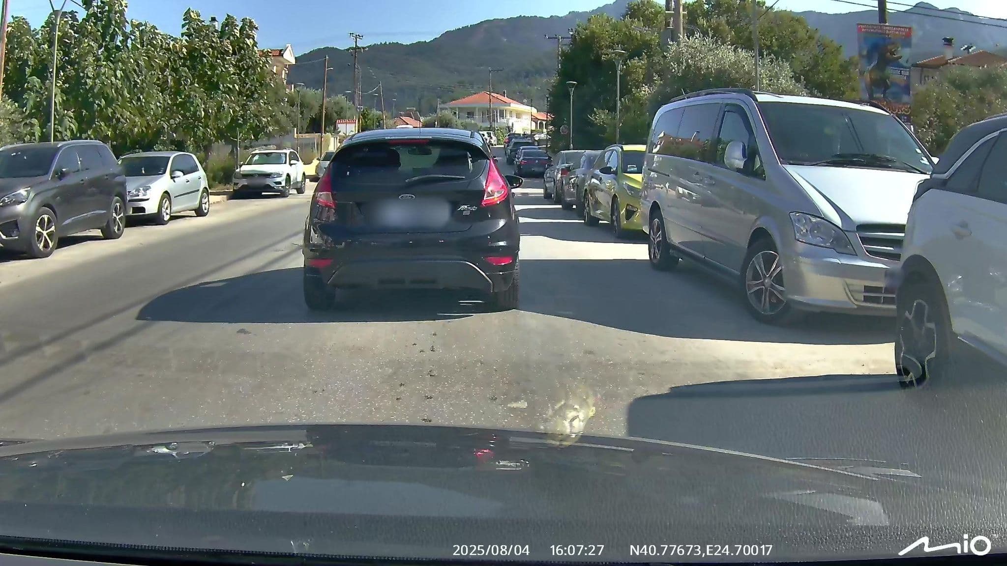 Street view near Port Rooms, Thásos — © puky (CC BY-SA · Mapillary)