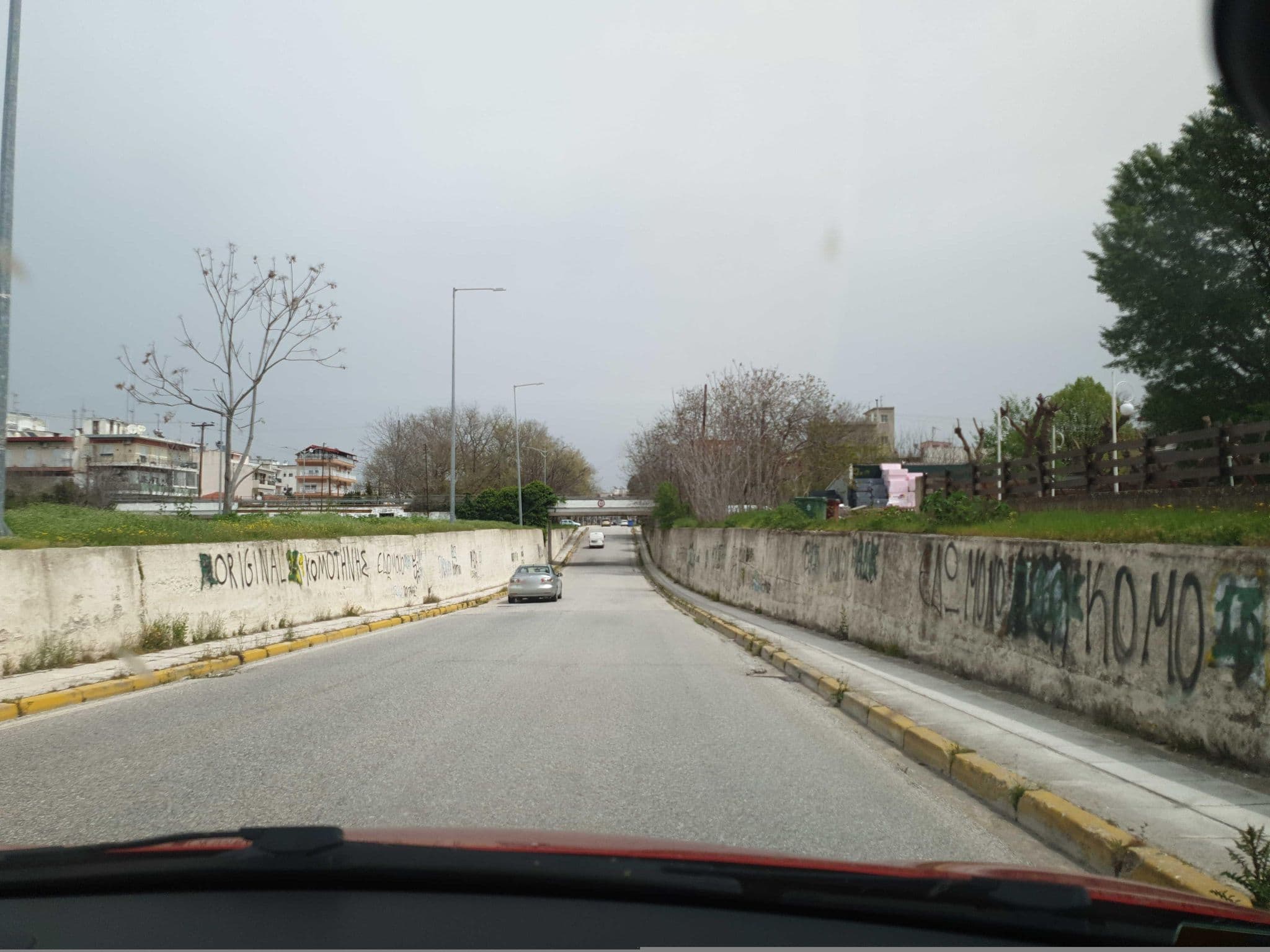 Street view near Ξενοδοχείο Ροδόπη (Hotel Rodopi), Komotiní — © yannakis (CC BY-SA · Mapillary)