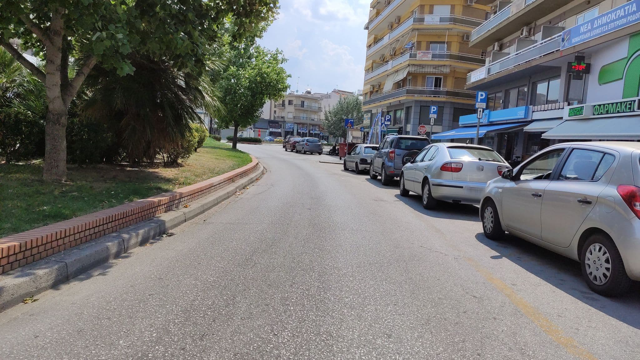 Street view near Olympos Hotel, Komotiní — © dimitris_berry (CC BY-SA · Mapillary)