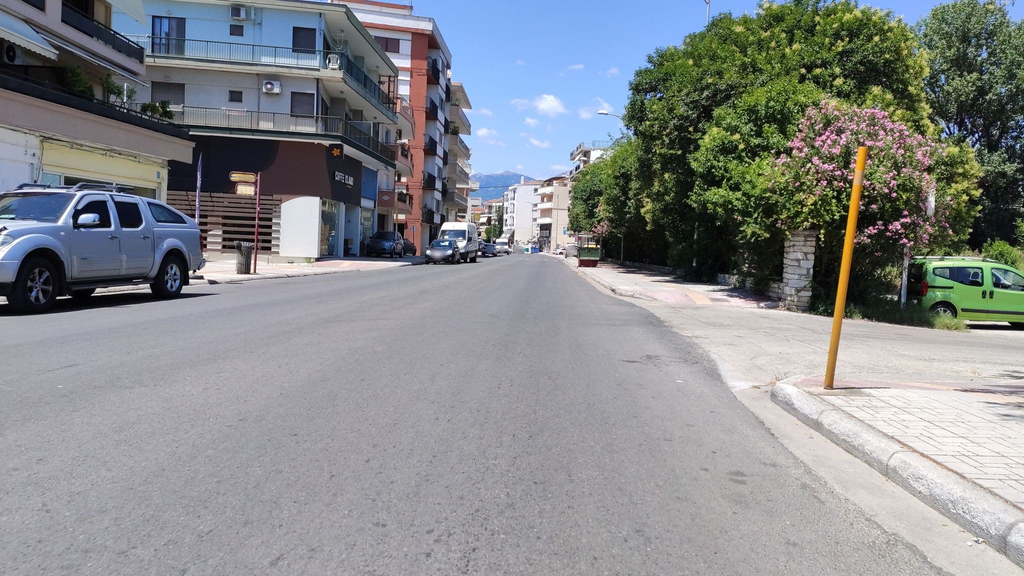 Street view near Hotel Xenia, Komotiní — © dimitris_berry (CC BY-SA · Mapillary)