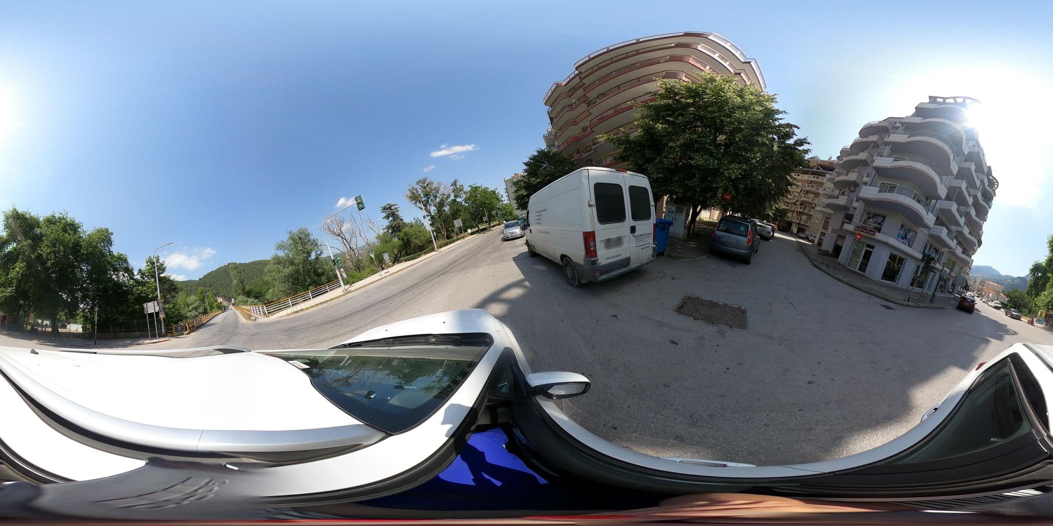 Street view near Ξενοδοχείο Έλενα, Xánthi — © efikour (CC BY-SA · Mapillary)