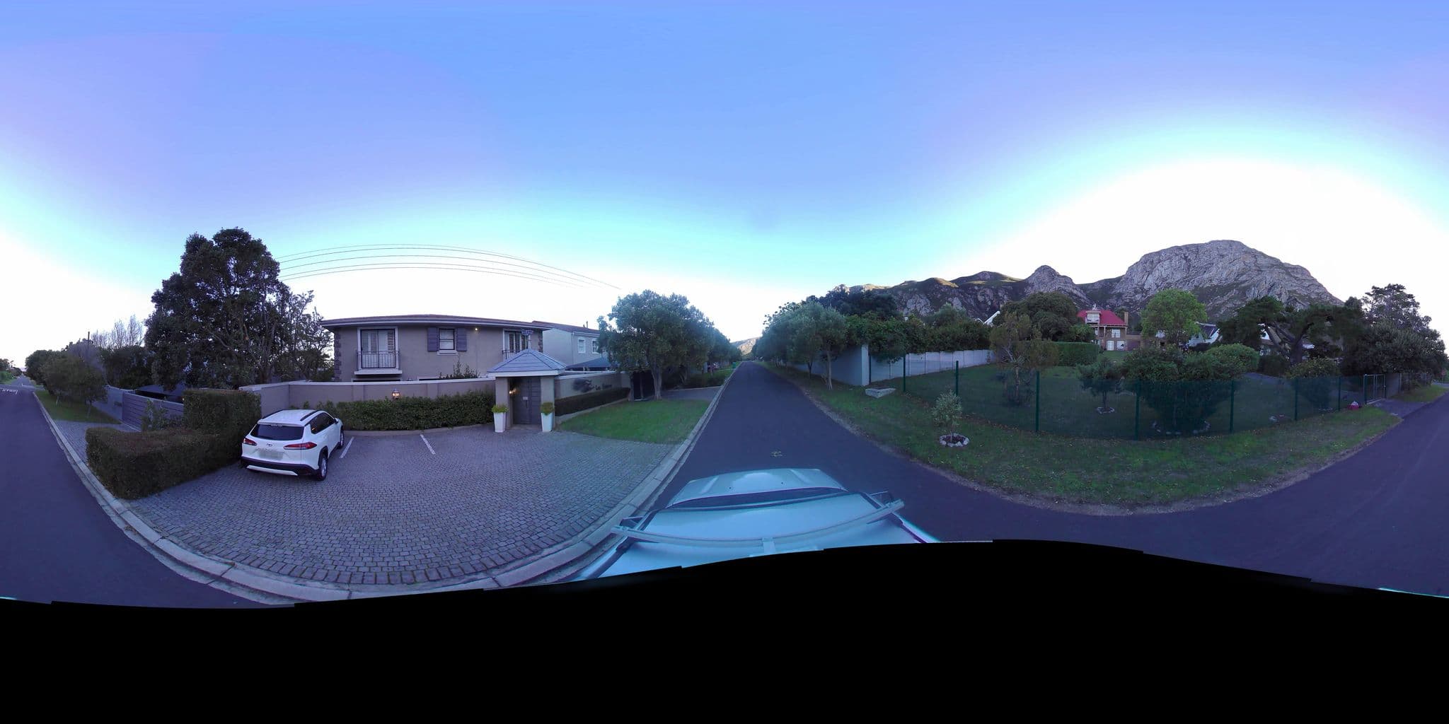 Street view near Les Baleines, Hermanus — © gertcb (CC BY-SA · Mapillary)