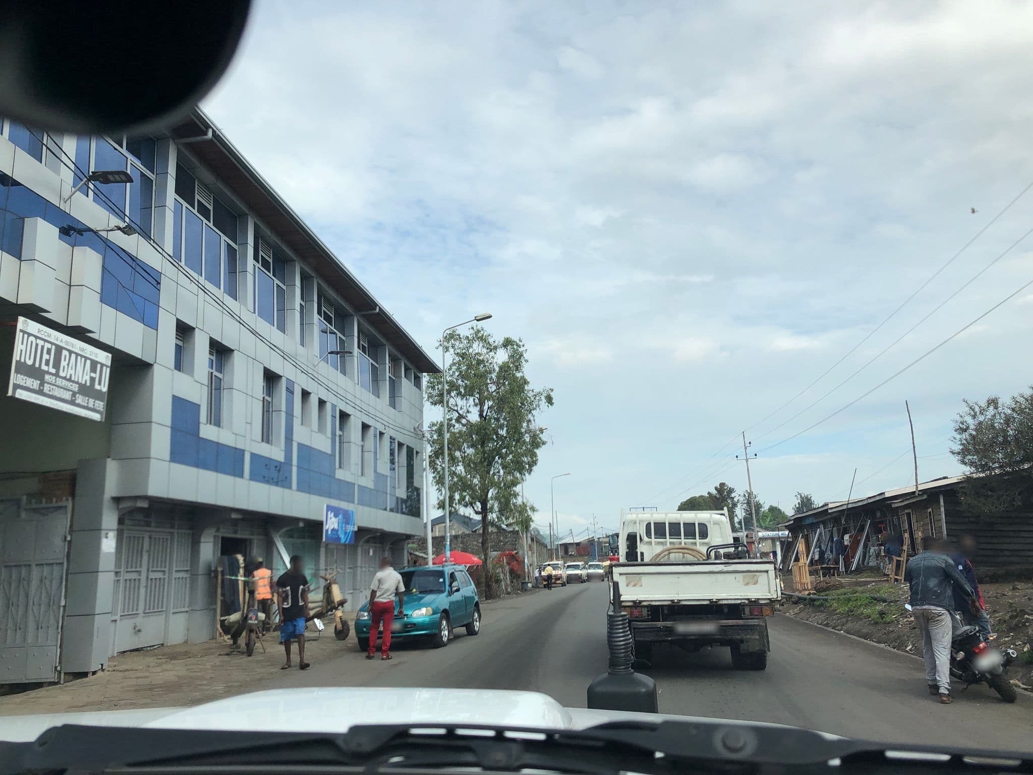 Street view near Hôtel bana-lu, Goma — © peltiern (CC BY-SA · Mapillary)