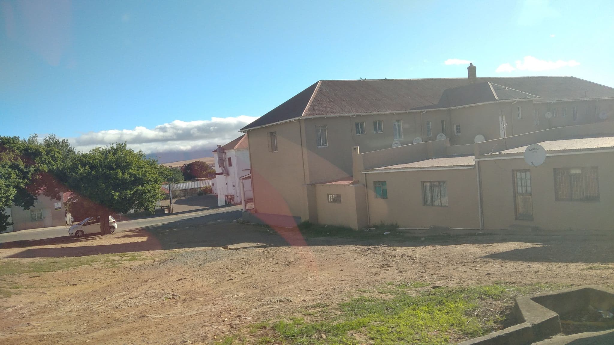 Street view near Parkland Hotel, Caledon — © leighgr (CC BY-SA · Mapillary)
