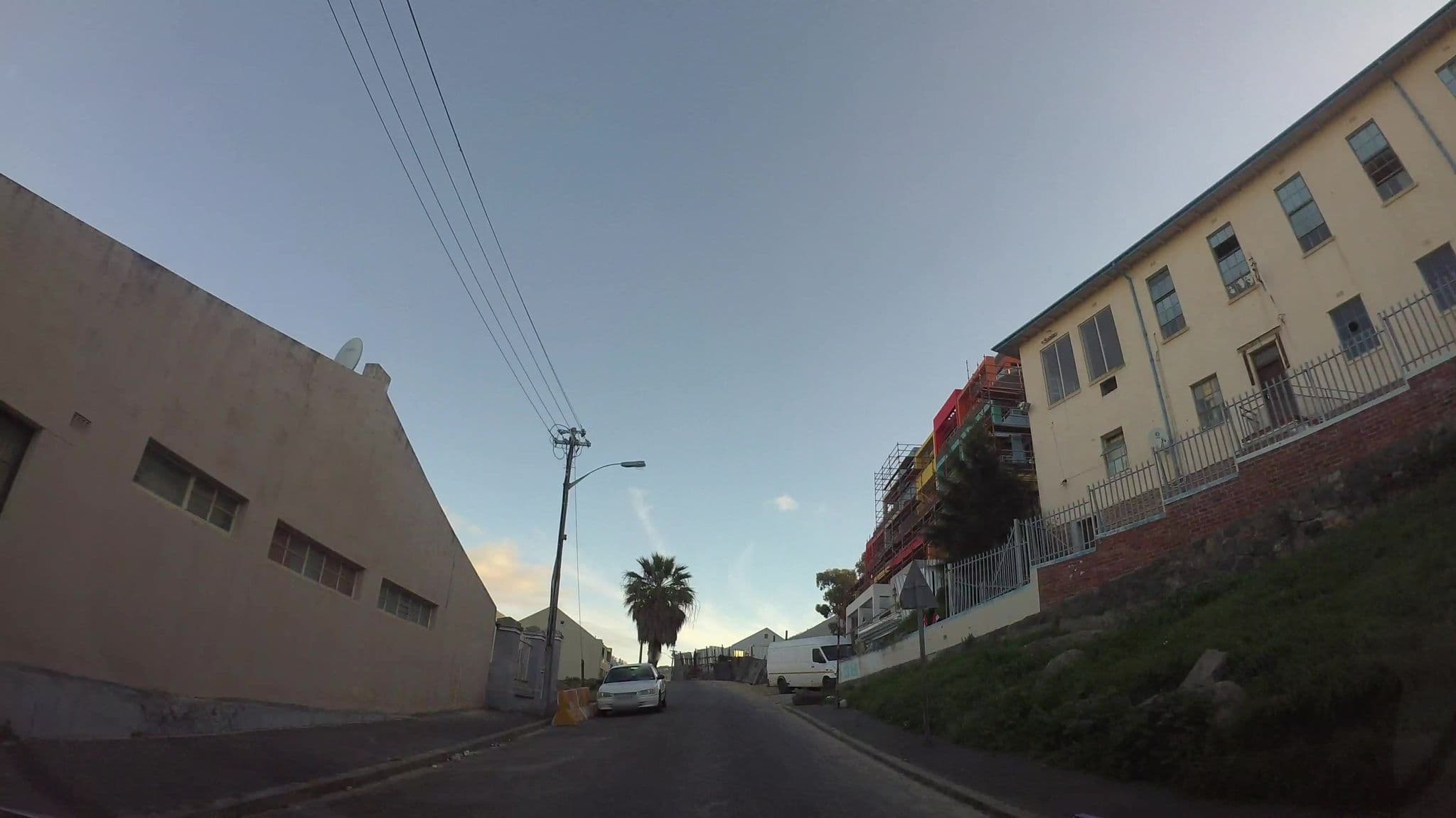 Street view near Table Mountain Inn, Cape Town — © kaart_3 (CC BY-SA · Mapillary)