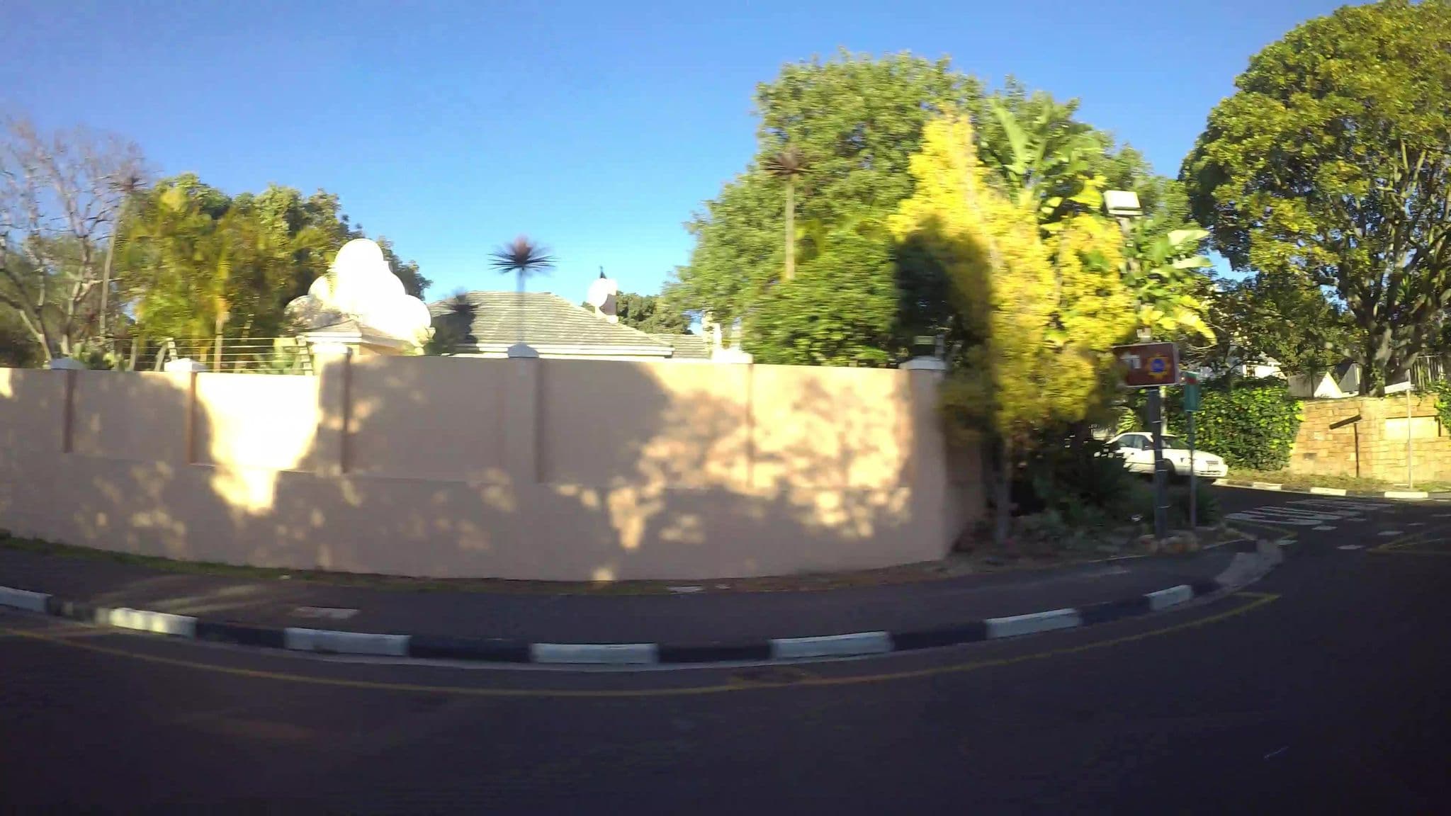 Street view near Wild Olive Guest House, Rondebosch — © kaartcam (CC BY-SA · Mapillary)