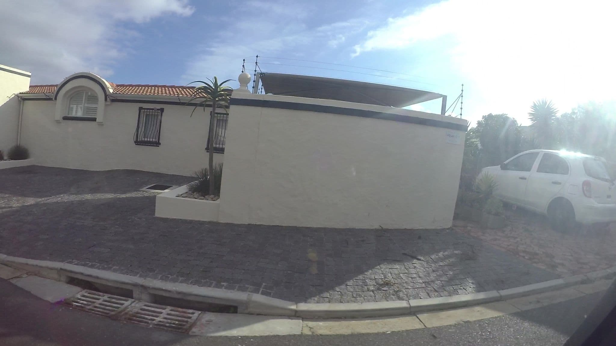 Street view near Villa Blue Dream, Cape Town — © kaart_3 (CC BY-SA · Mapillary)