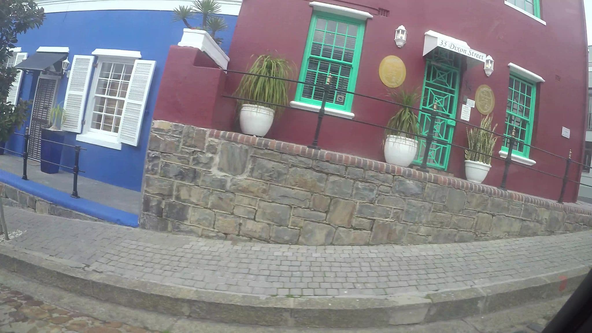 Street view near The Charles Cafe and Rooms, Cape Town — © kaart_3 (CC BY-SA · Mapillary)