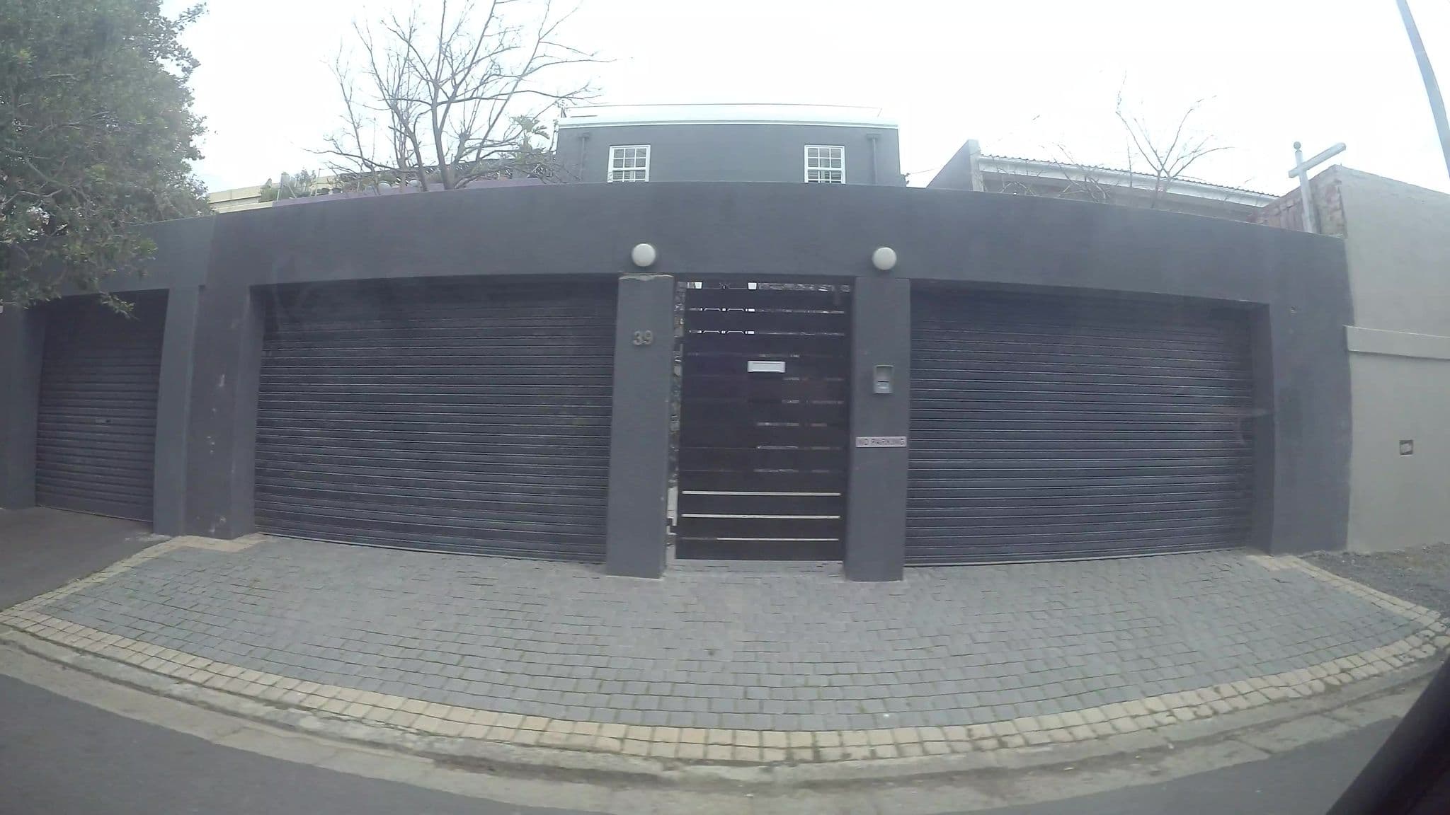 Street view near V & A Waterfront Marina Hotel Cape Town, Cape Town — © kaart_3 (CC BY-SA · Mapillary)