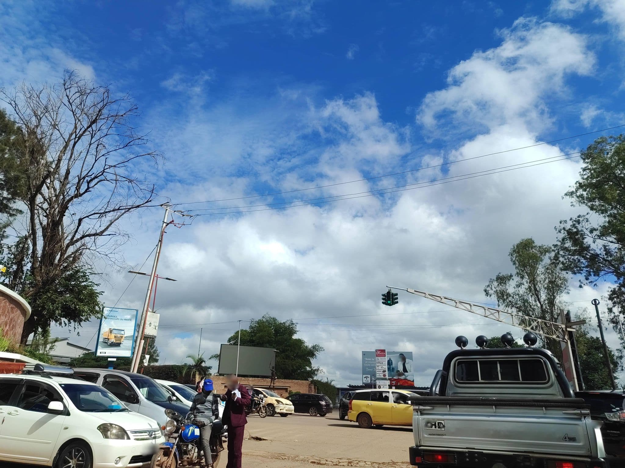 Street view near Novotel, Lubumbashi — © orlanto (CC BY-SA · Mapillary)