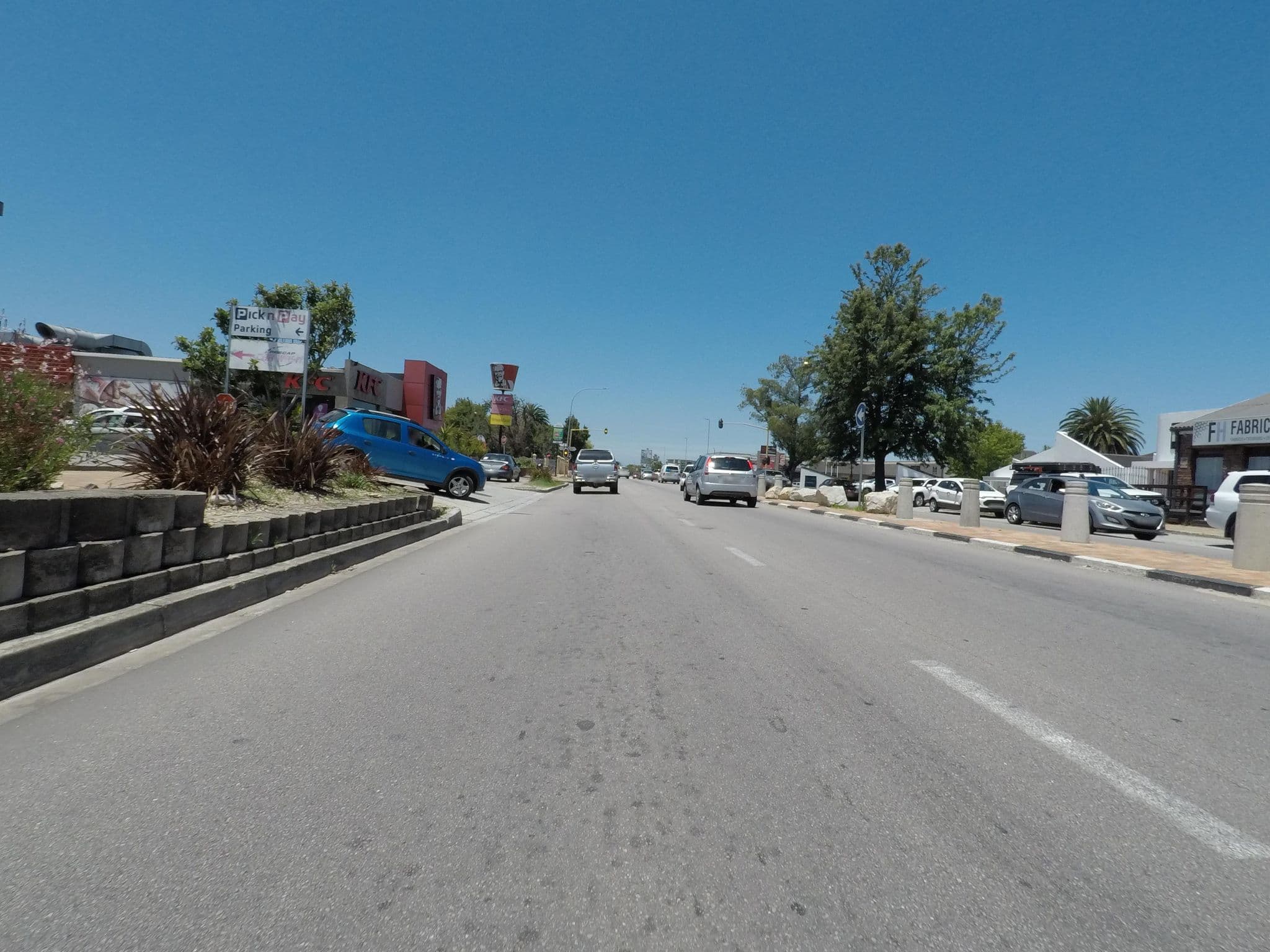 Street view near Linda's B&B, George — © bergie (CC BY-SA · Mapillary)
