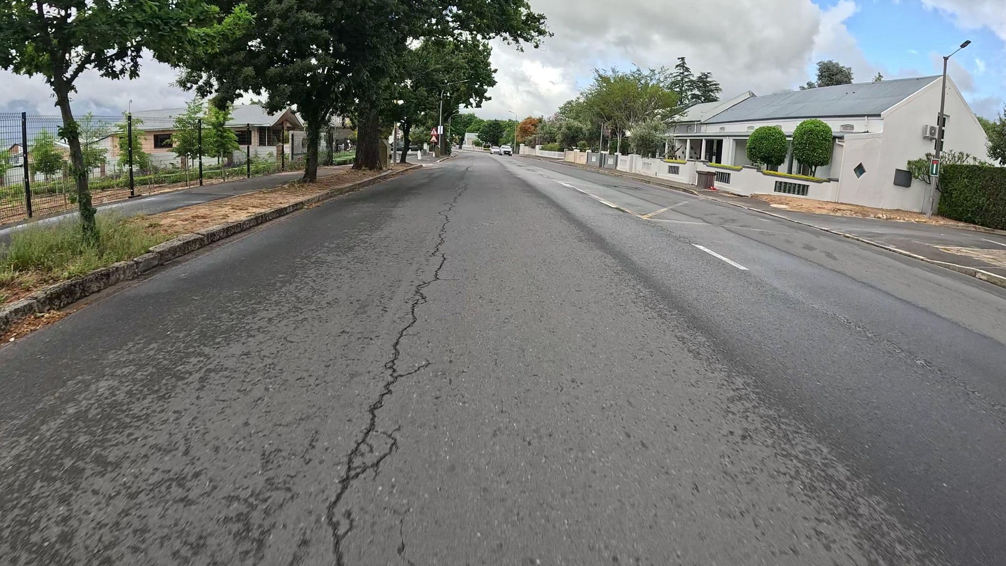 Street view near Le Petit Dalau, Paarl — © smurfmalan (CC BY-SA · Mapillary)