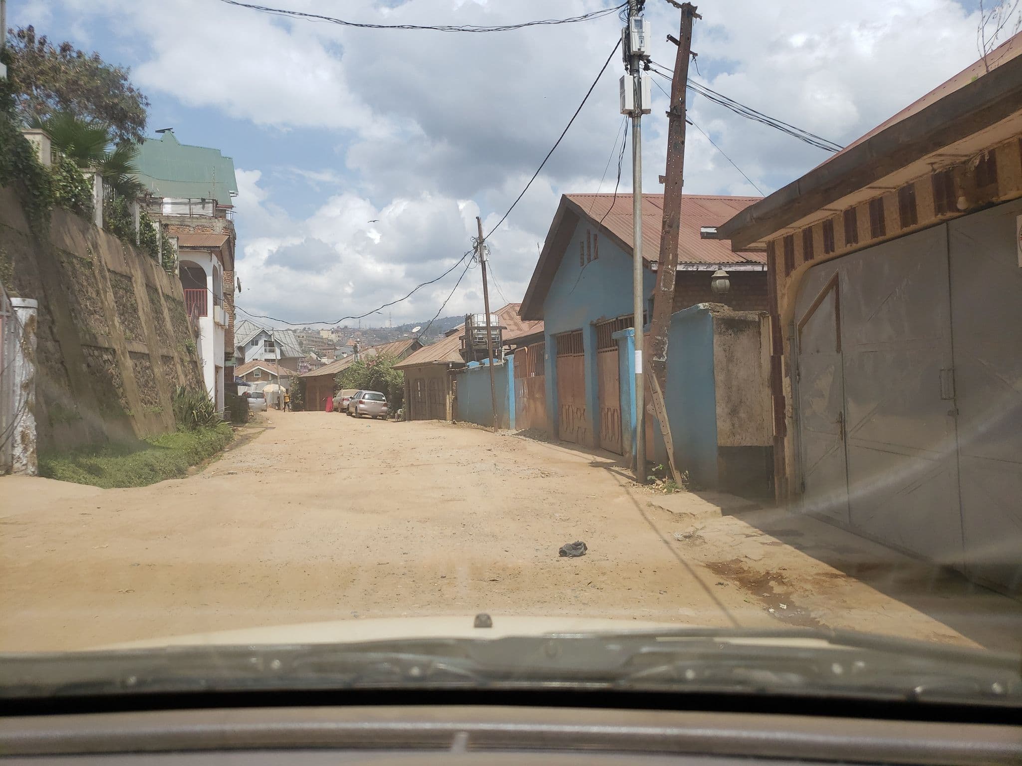 Street view near Hôtel Shalom, Bukavu — © ghislain (CC BY-SA · Mapillary)