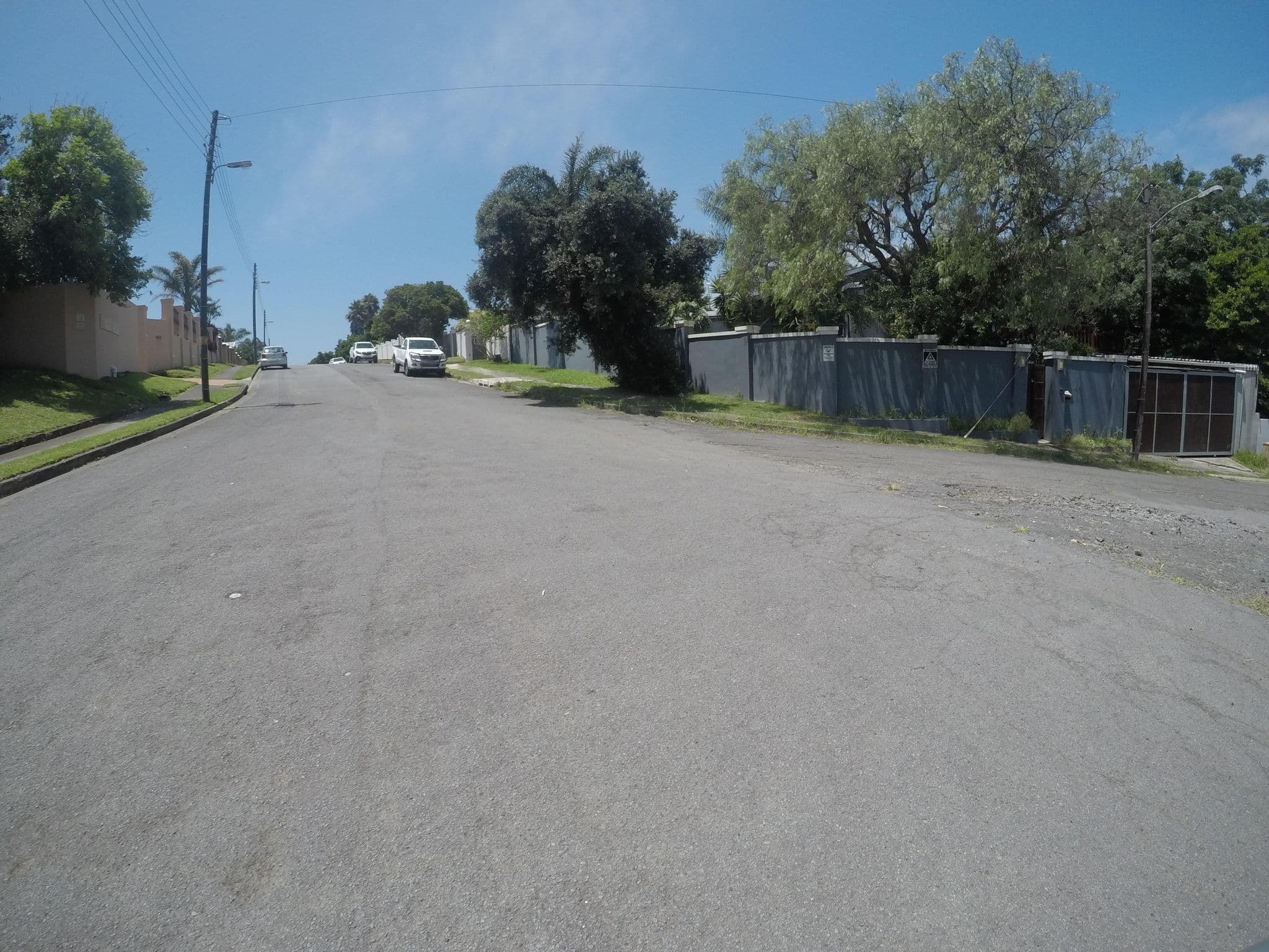 Street view near Pug & Putter Bed & Breakfast Luxurious Golf Course B & B, East London — © bergie (CC BY-SA · Mapillary)