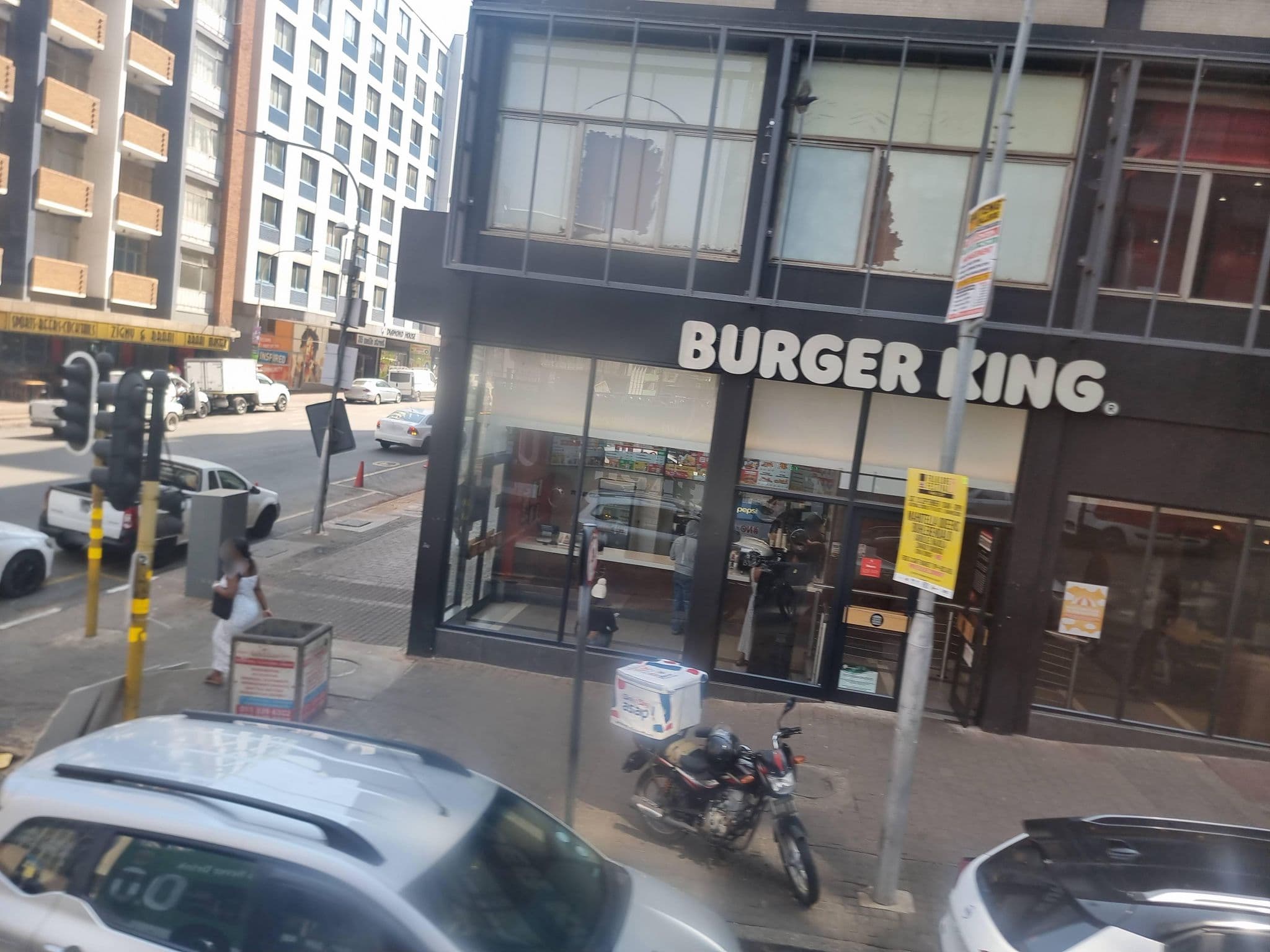 Street view near Orion Devonshire Hotel Johannesburg, Johannesburg — © mapfool (CC BY-SA · Mapillary)