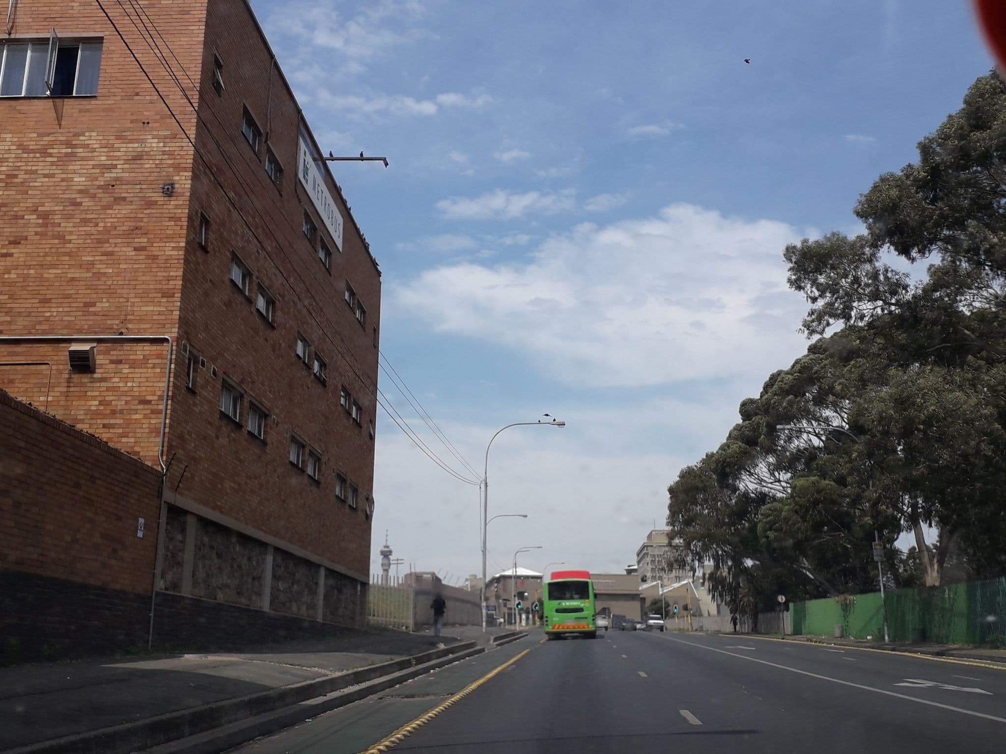 Street view near Melville Backpackers Lodge, Johannesburg — © lenah (CC BY-SA · Mapillary)