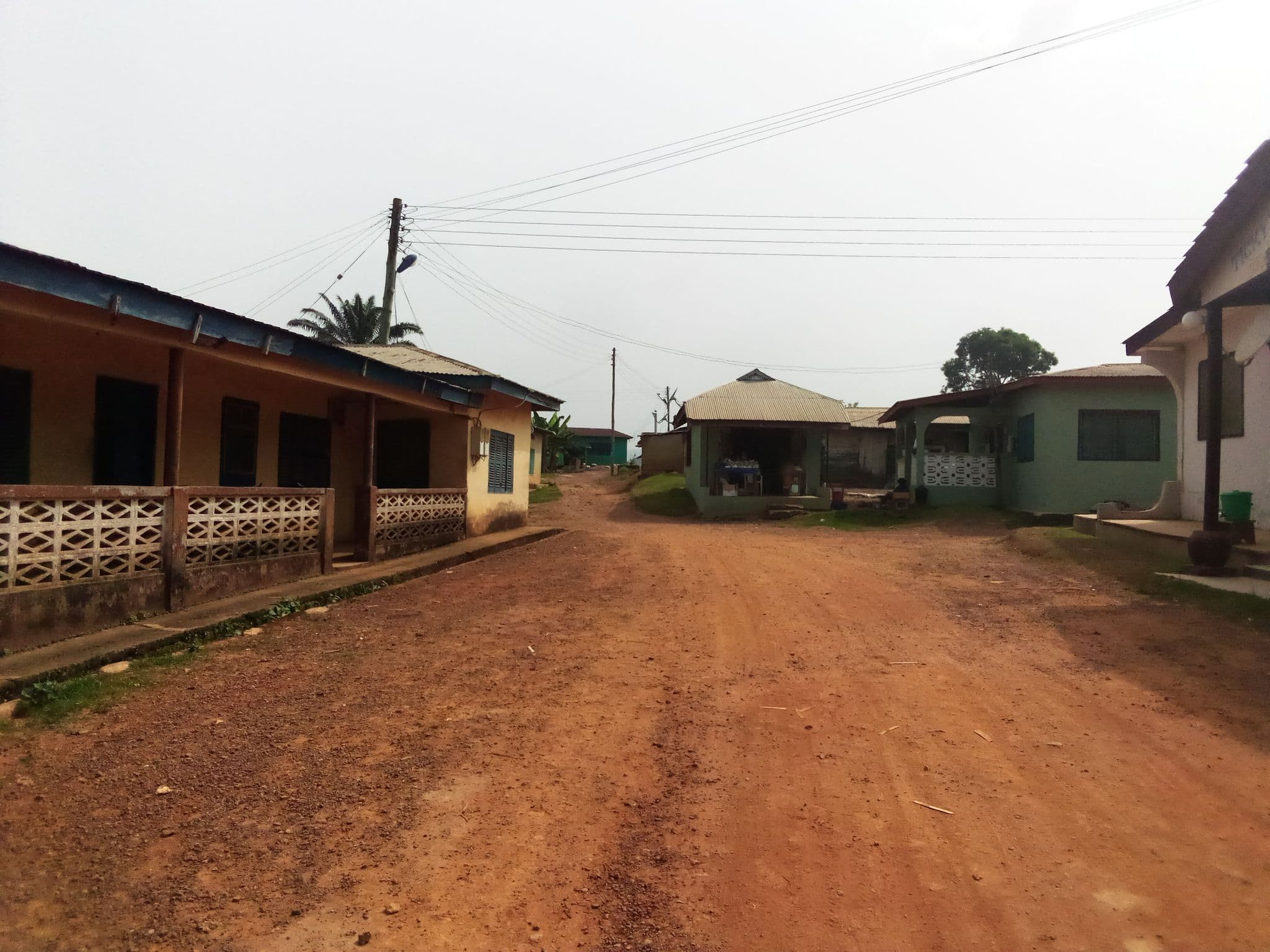 Street view near Ticky's Place, Diby — © gabistone (CC BY-SA · Mapillary)