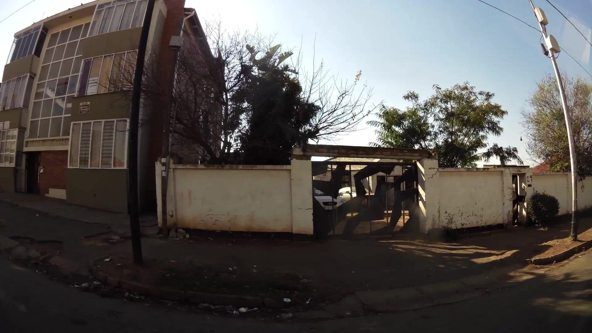 Street view near Valley View Lodge, Johannesburg — © kaartcam (CC BY-SA · Mapillary)