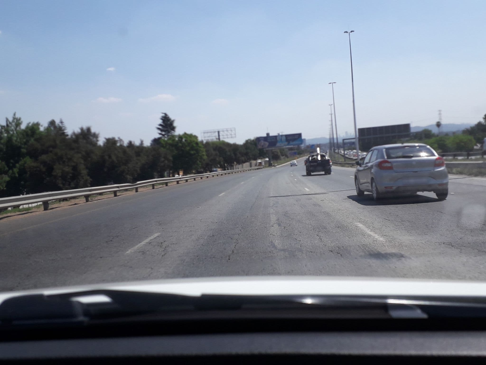 Street view near Formule 1 Johannesburg International Airport Hotel Johannesburg, Eden Glen — © lenah (CC BY-SA · Mapillary)