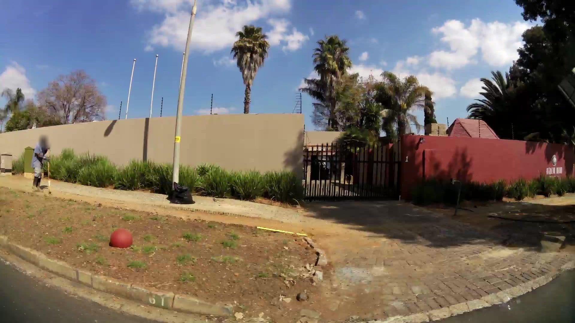Street view near African Moon Corporate Guest House Kempton Park, Modderfontein — © kaartcam (CC BY-SA · Mapillary)