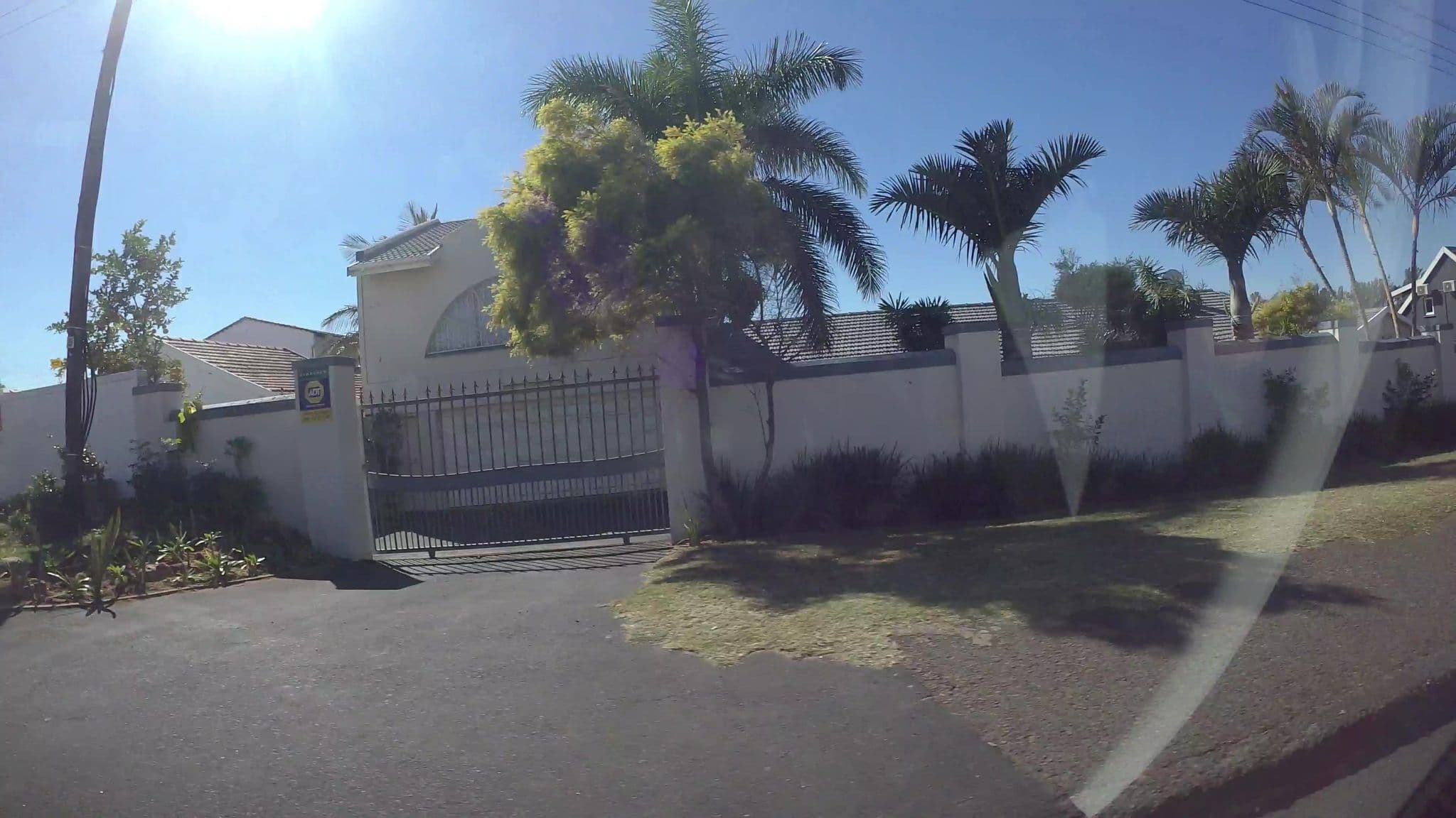Street view near Sea Shells, Ntuzuma — © kaart_3 (CC BY-SA · Mapillary)
