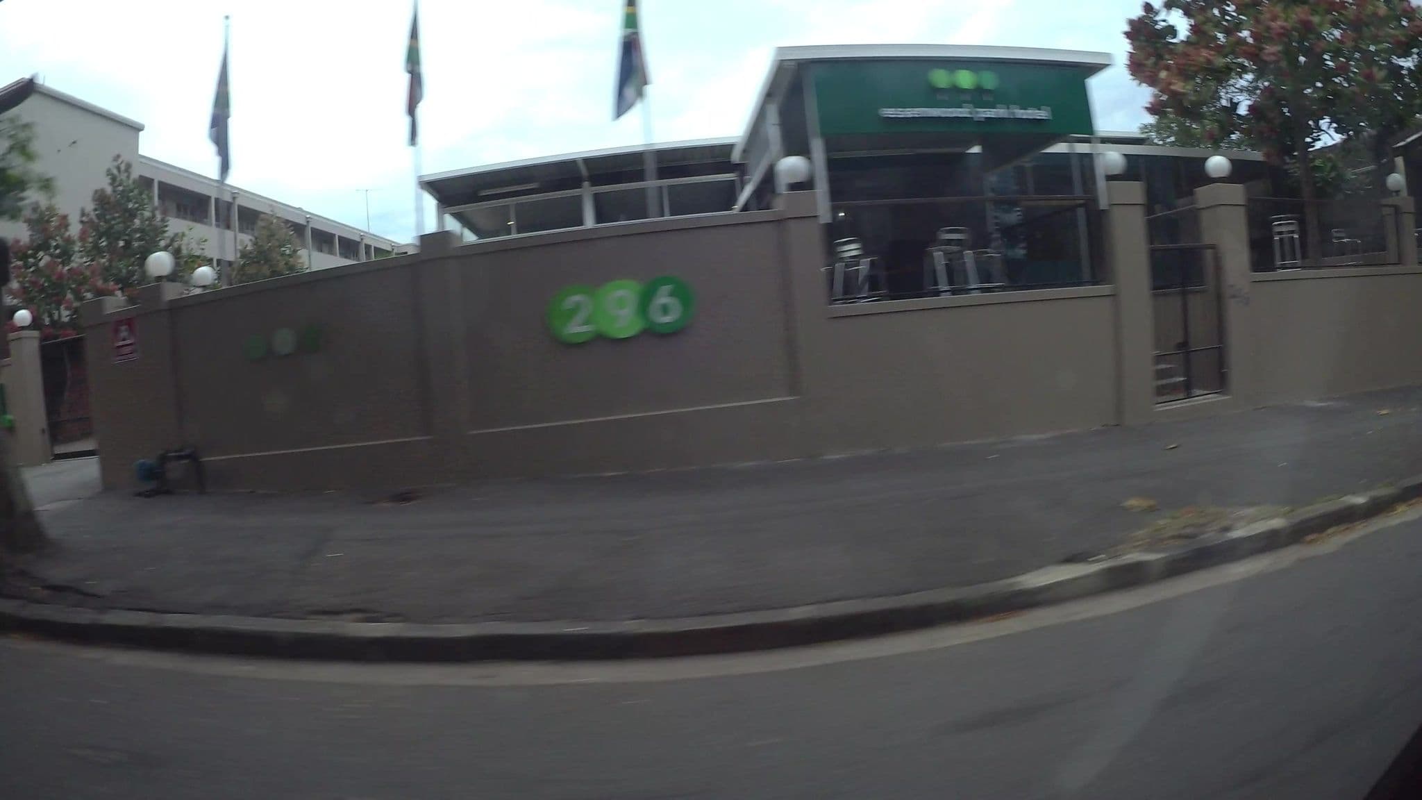 Street view near Hotel on the Park, Berea — © kaart_3 (CC BY-SA · Mapillary)