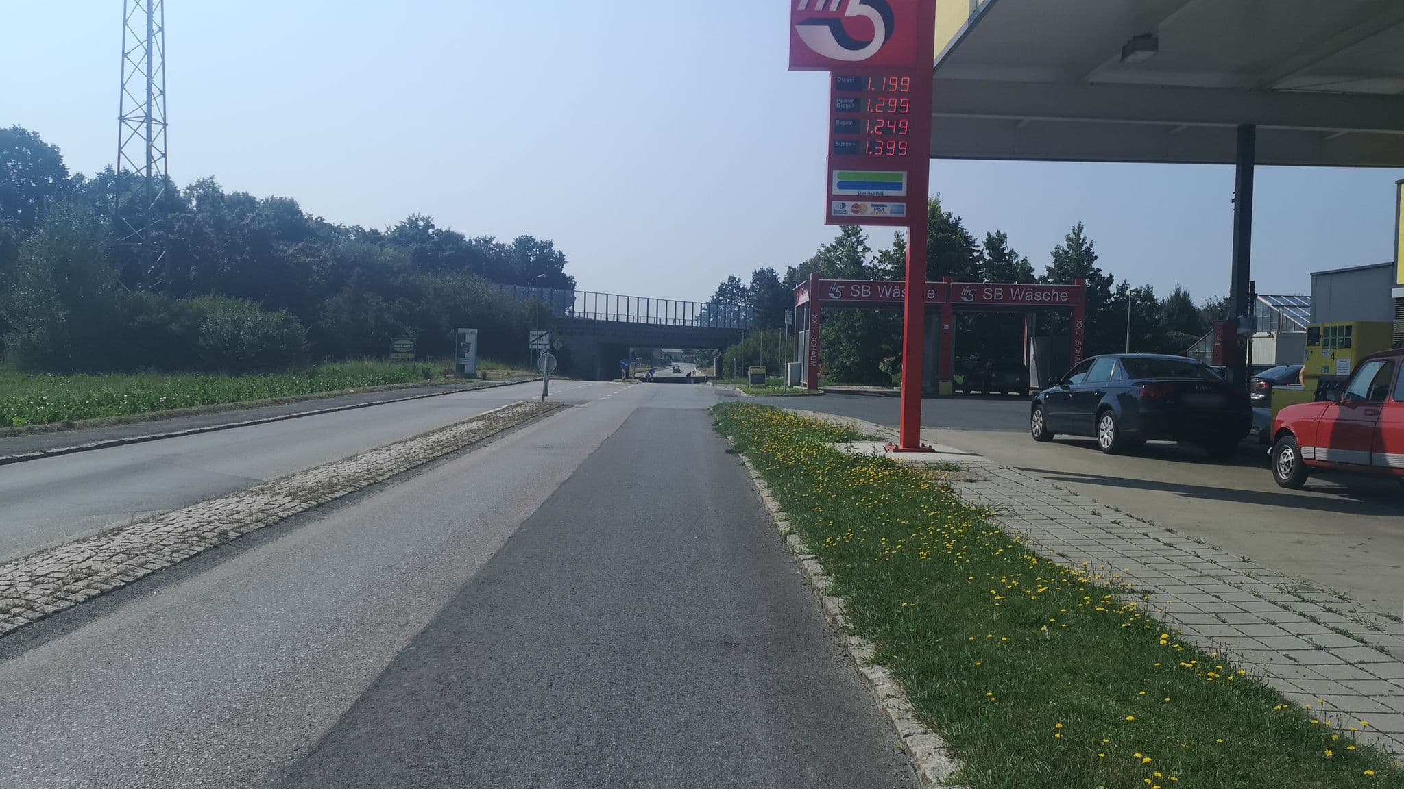 Street view near Hi5-Hotel Seiersberg, Seiersberg — © aceini (CC BY-SA · Mapillary)