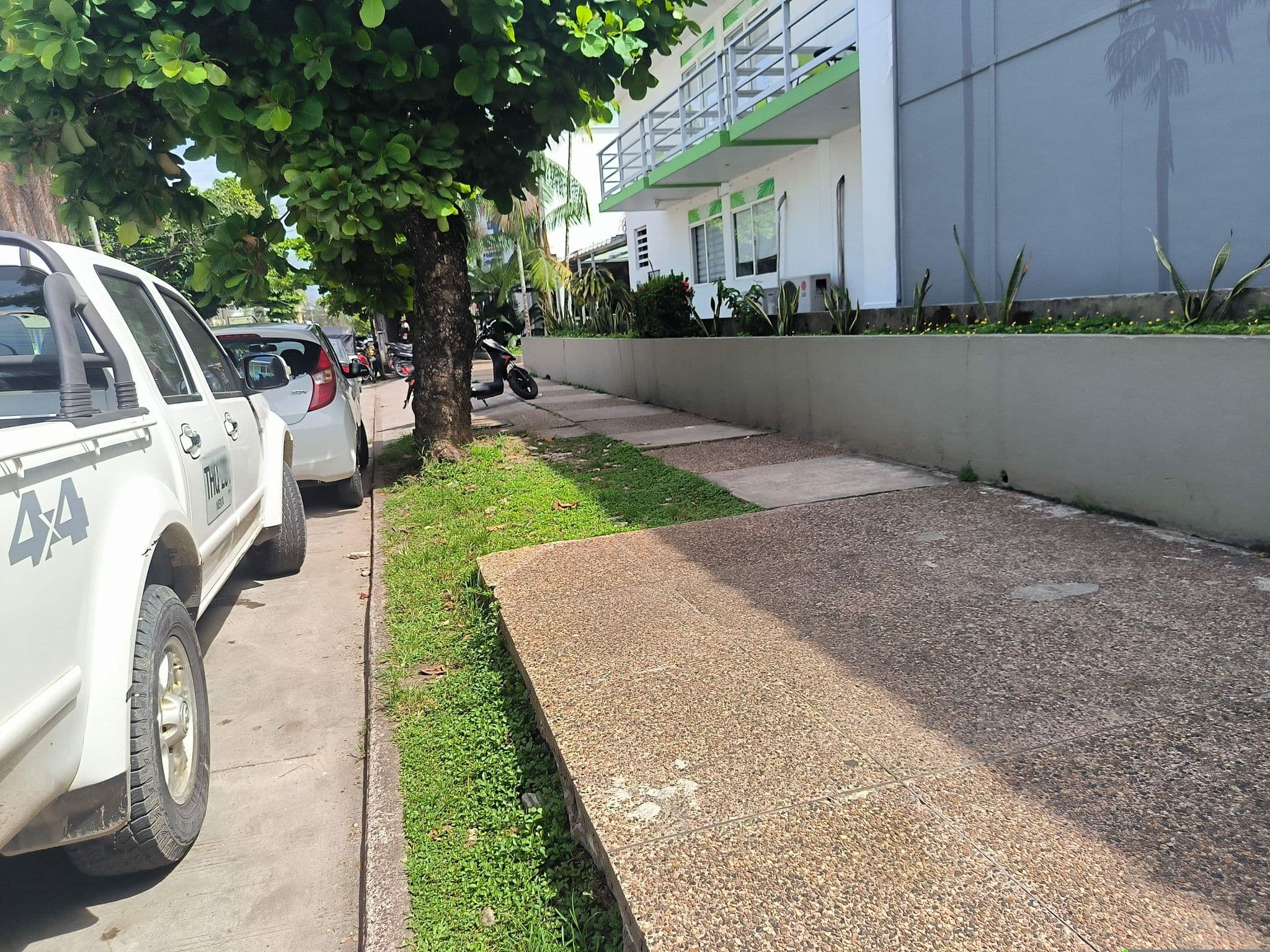 Street view near Waira Suites Hotel, Leticia — © johnarupire (CC BY-SA · Mapillary)