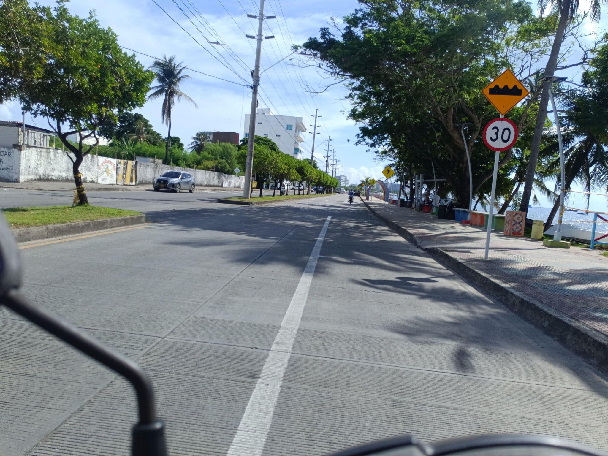Street view near Portobelo Convention Center, San Andrés — © bluealmondhostel (CC BY-SA · Mapillary)