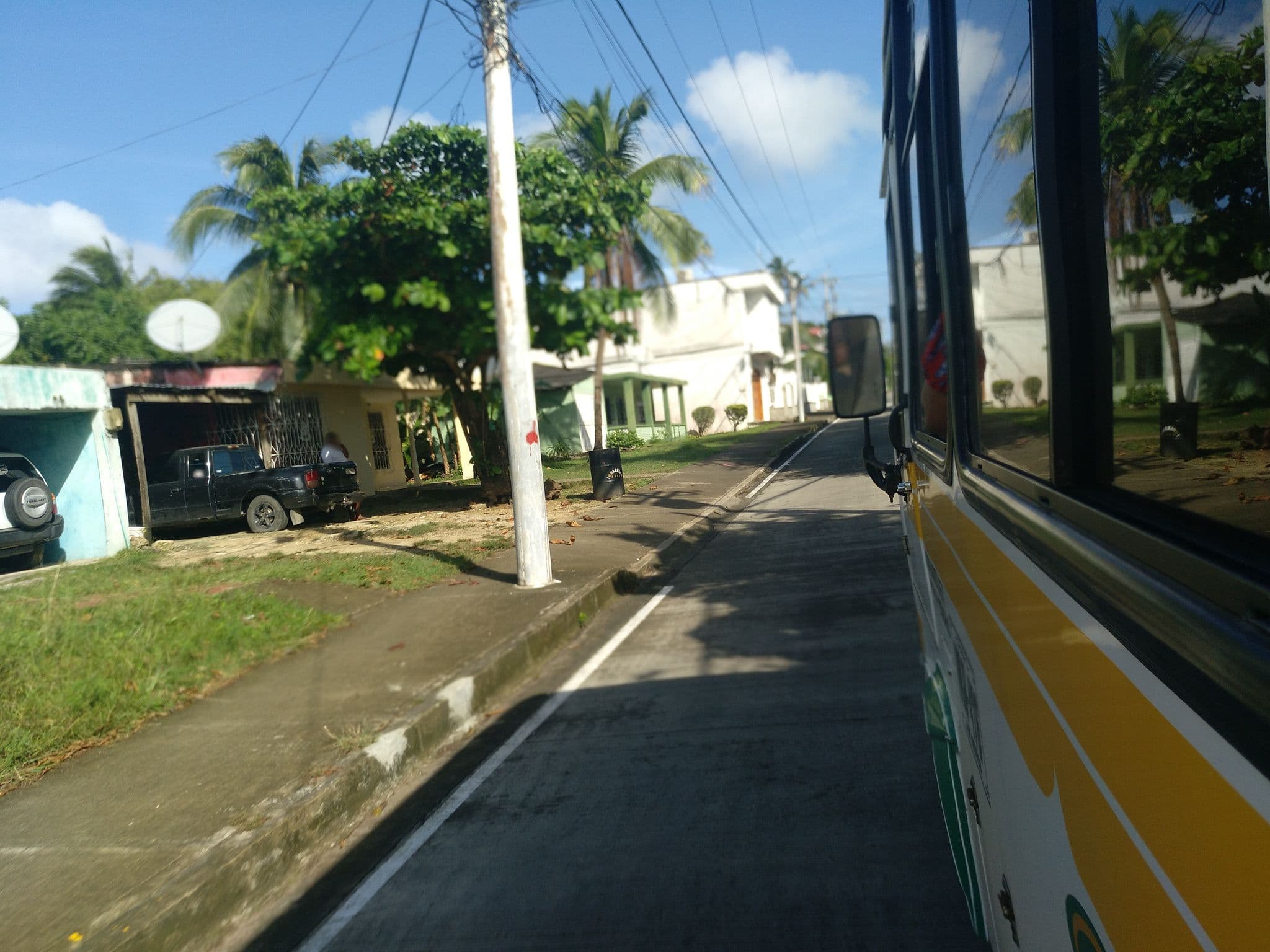 Street view near Posada Nativa Shingle Hill, San Andrés — © dookie (CC BY-SA · Mapillary)