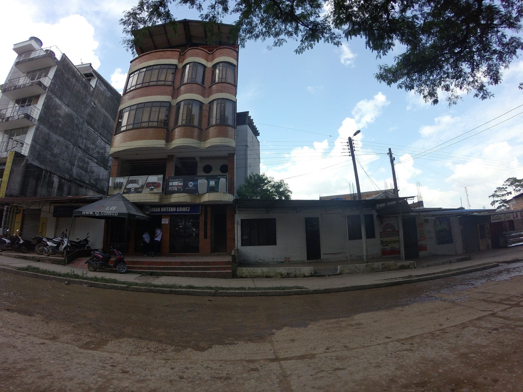 Street view near Hotel Luis Angel, Mocoa — © umhcolombia (CC BY-SA · Mapillary)