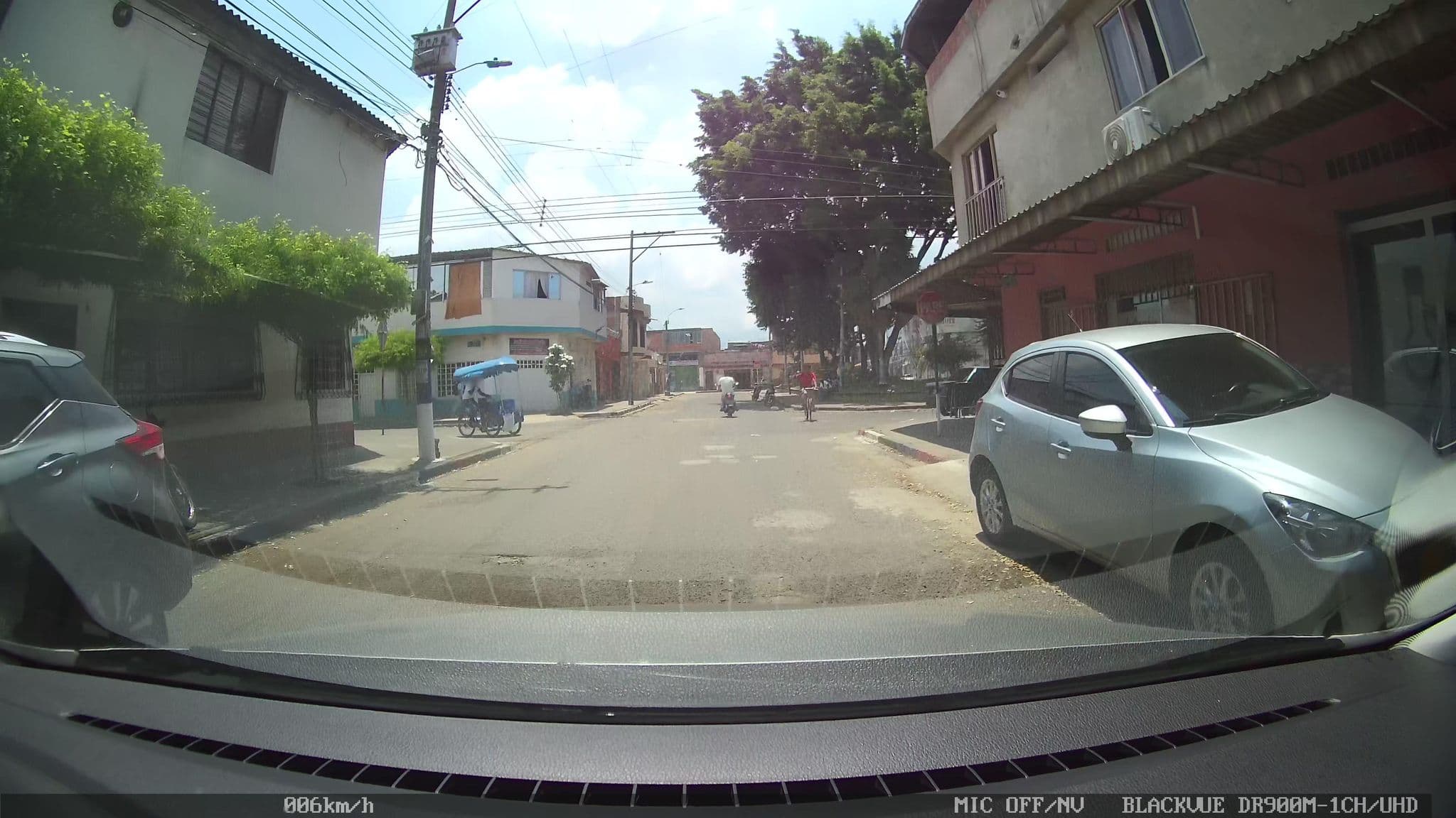 Street view near Residencias Rondinela, Cali — © kaart_2 (CC BY-SA · Mapillary)