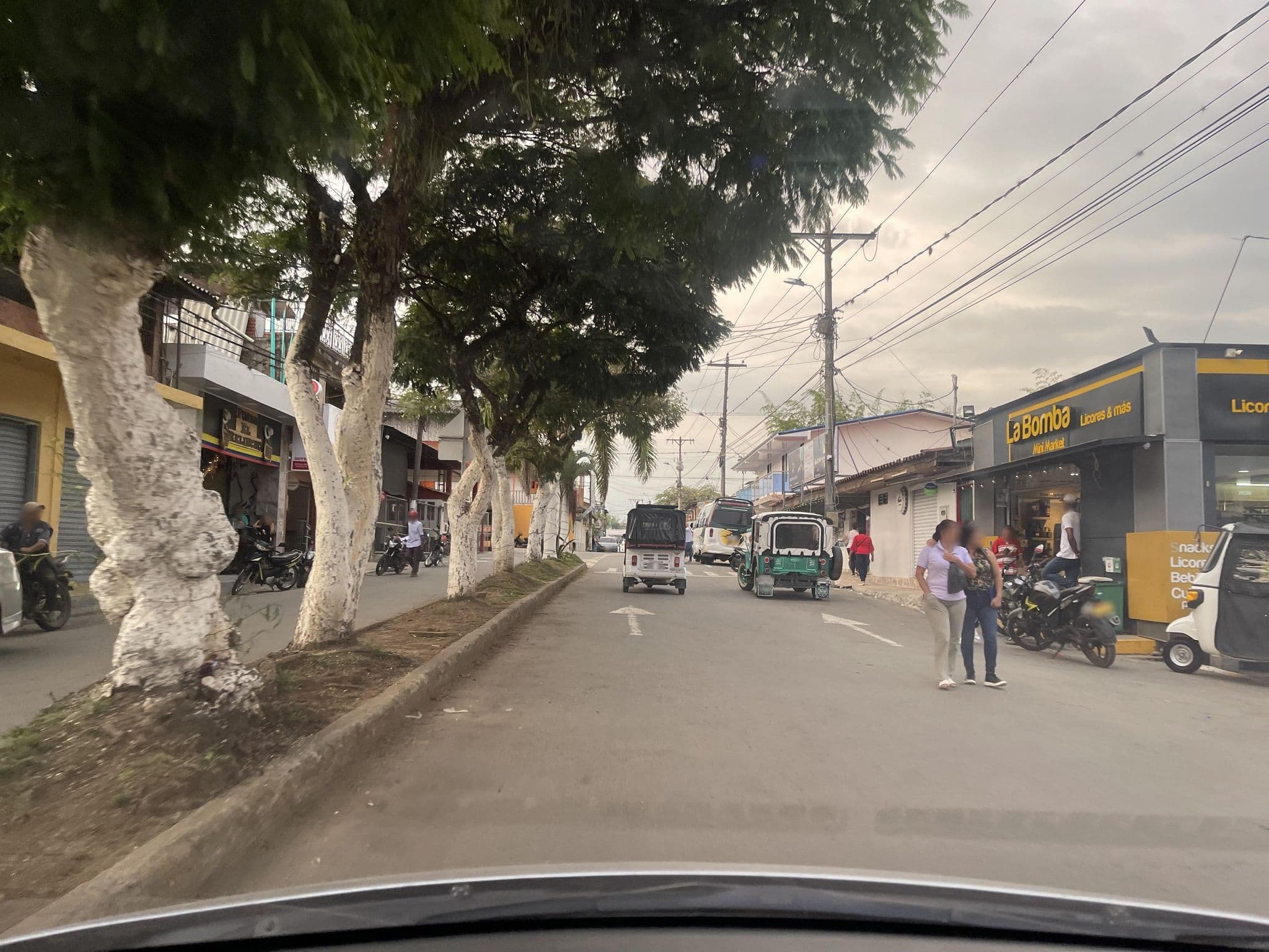Street view near Hotel Mirador del Lago, Darien — © Ivan_Arenas (CC BY-SA · Mapillary)
