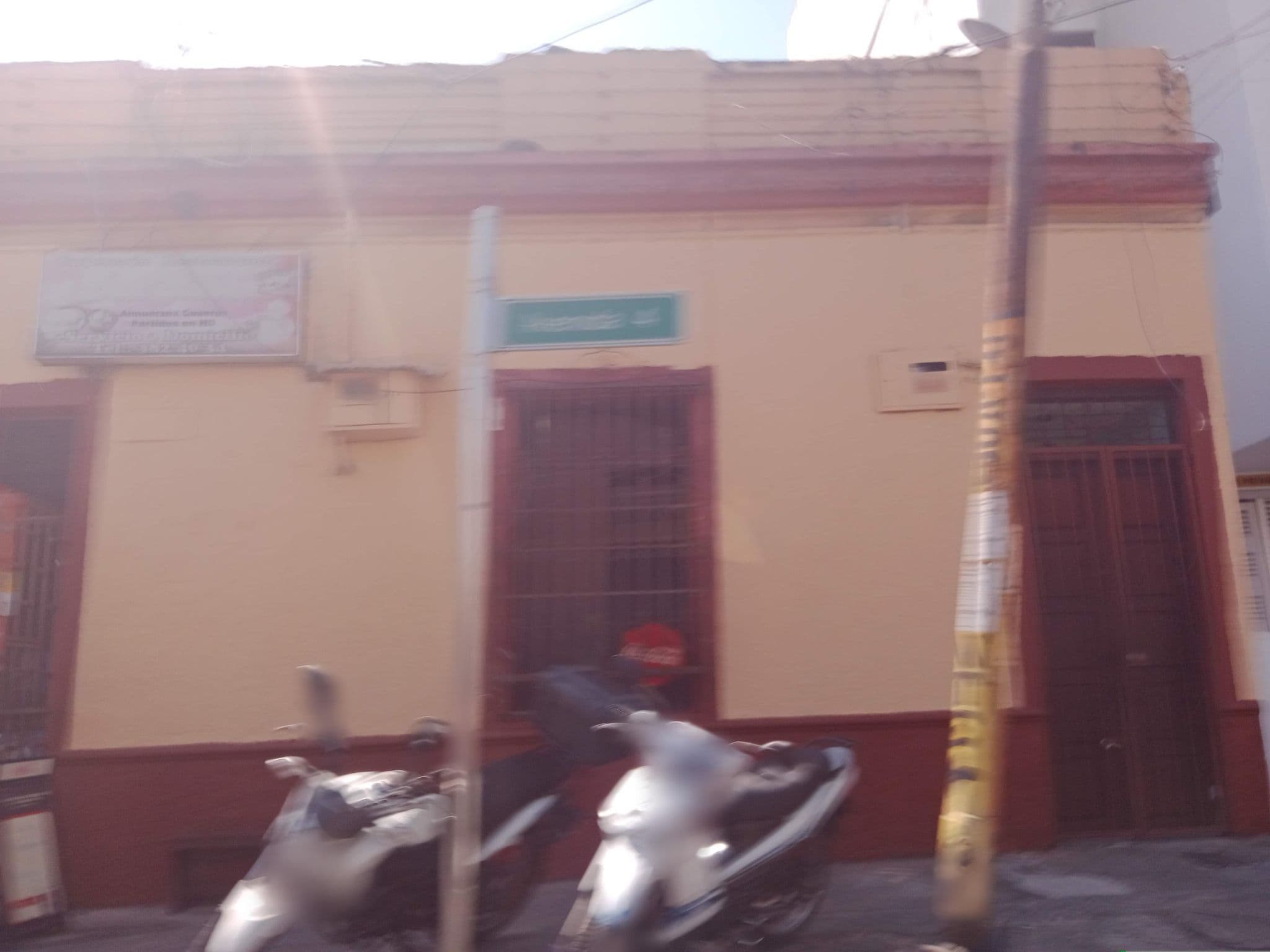 Street view near Hotel Everest, Cali — © Empanada (CC BY-SA · Mapillary)