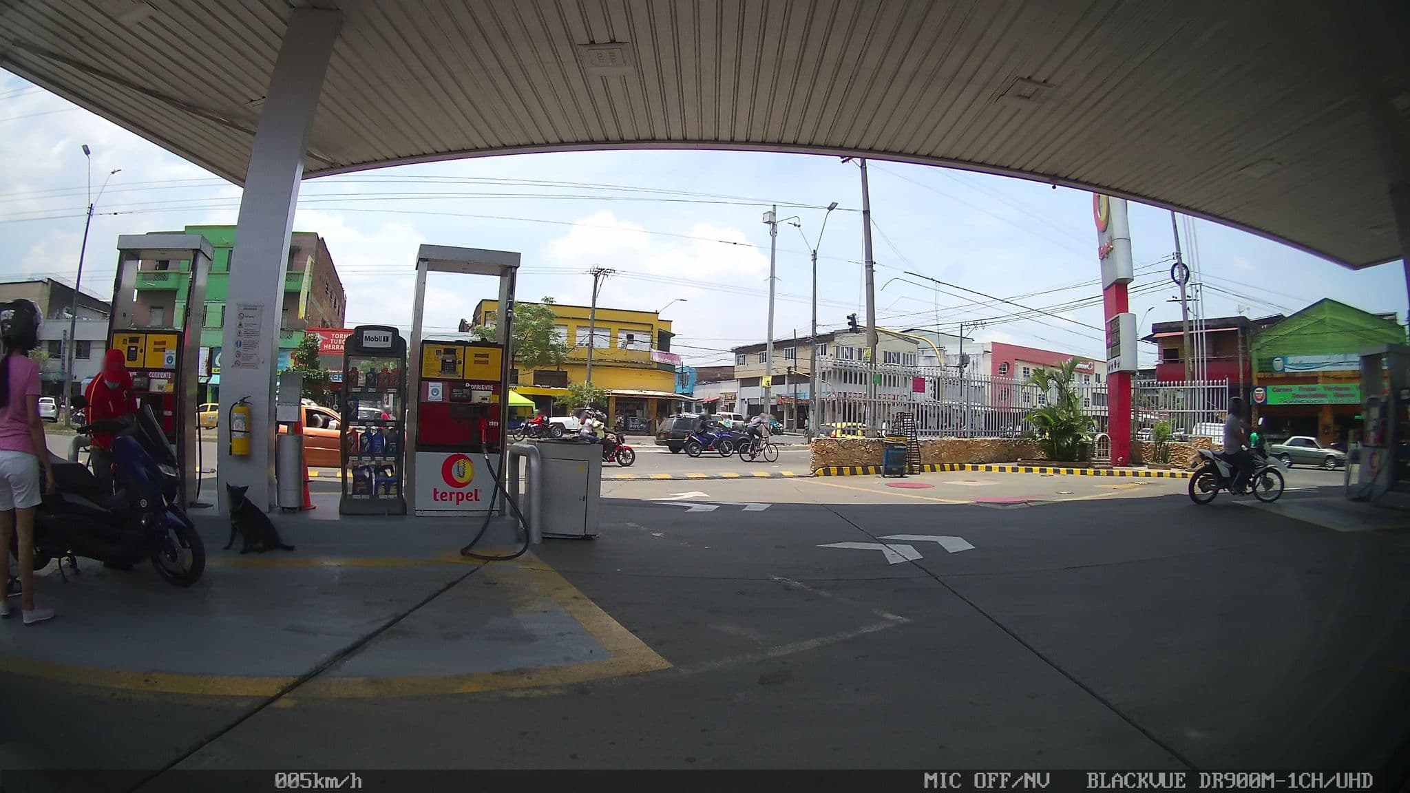 Street view near Apartahotel Sensaciones, Cali — © kaart_2 (CC BY-SA · Mapillary)