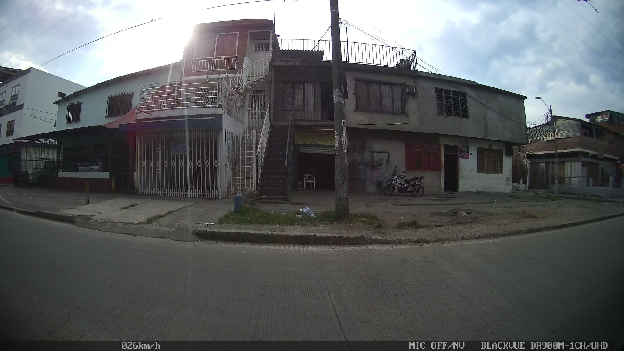 Street view near Aparta Hotel Fantasias, Cali — © kaart_2 (CC BY-SA · Mapillary)