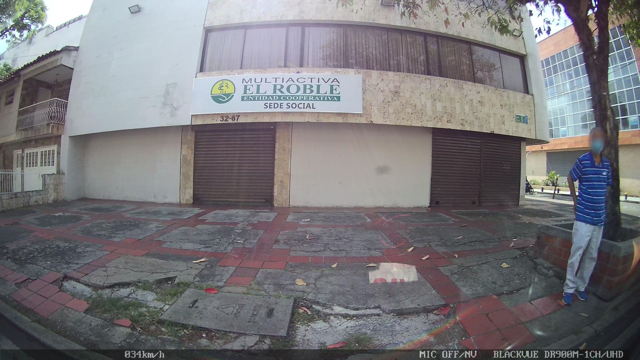 Street view near HOTEL MS CASTELLANA, Cali — © kaart_2 (CC BY-SA · Mapillary)