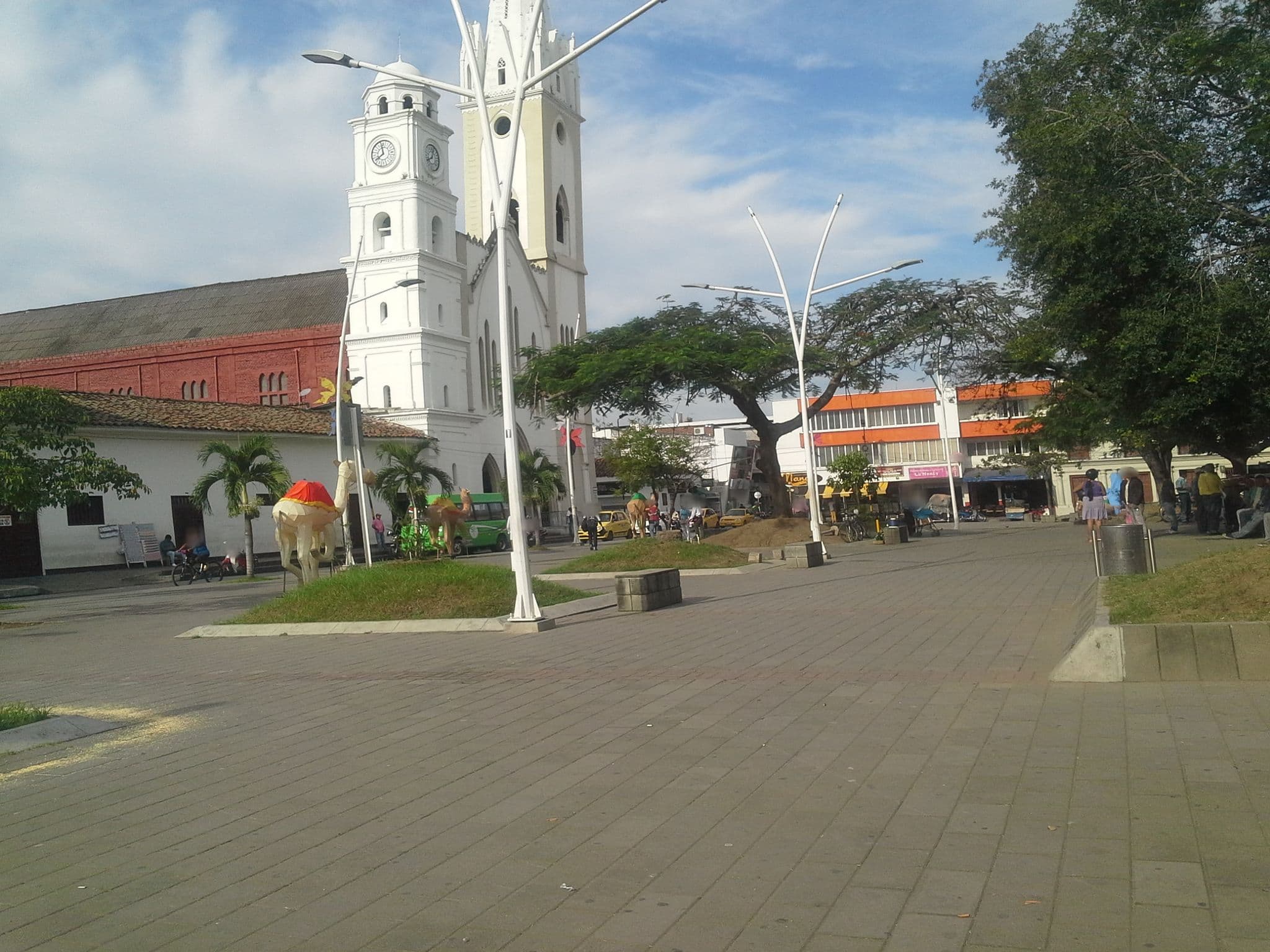 Street view near Hotel Plaza, Tuluá — © omnibus (CC BY-SA · Mapillary)