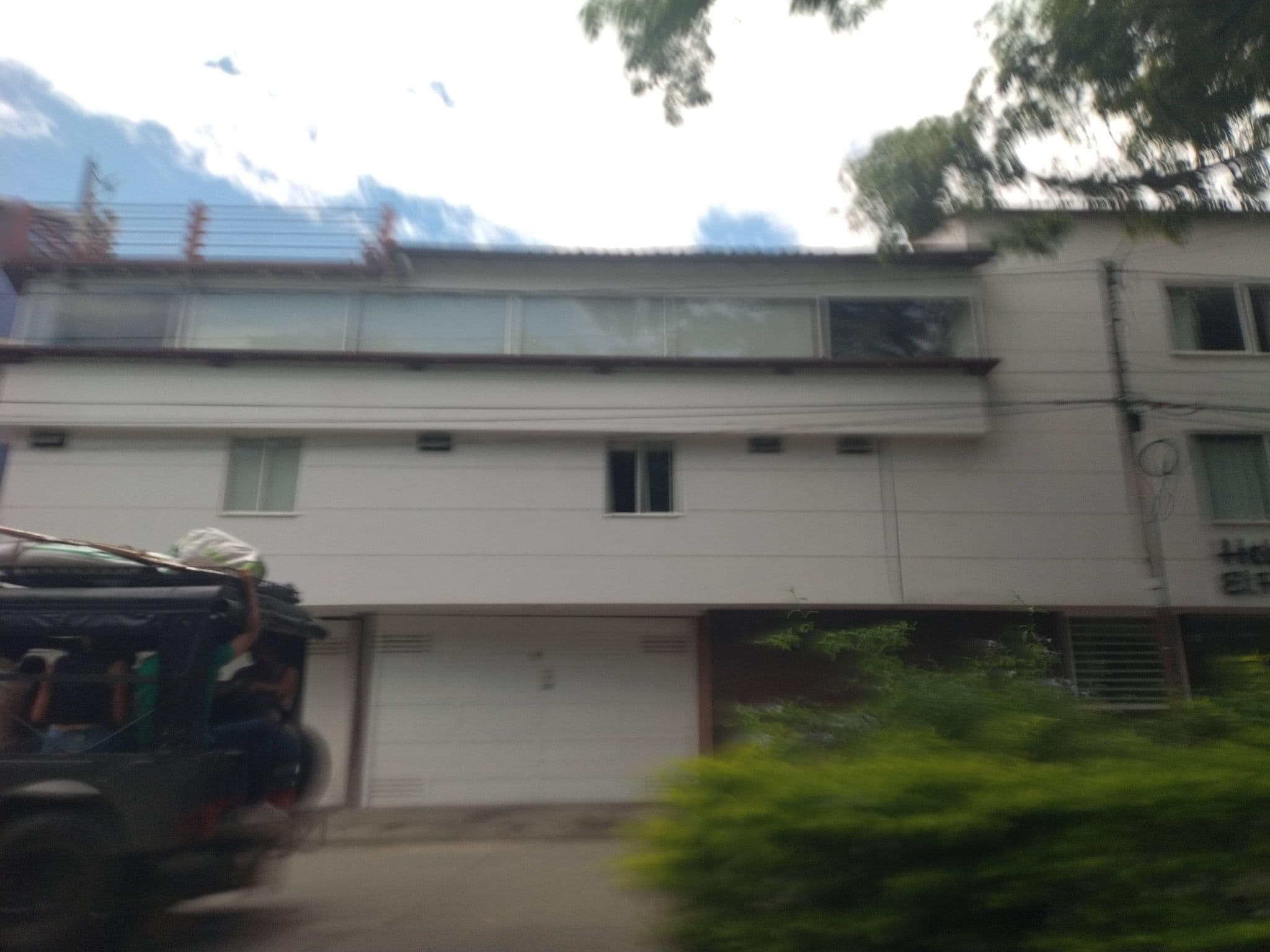 Street view near Hotel el Faro, Guadalajara de Buga — © Empanada (CC BY-SA · Mapillary)