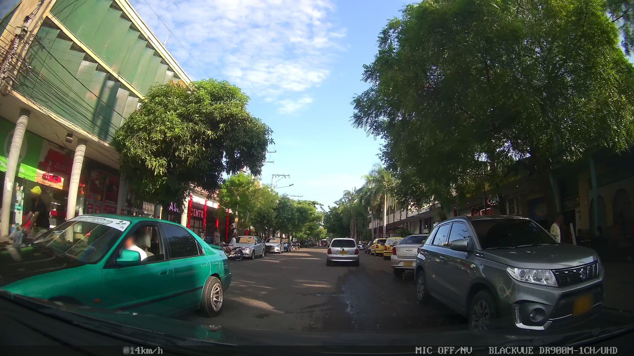 Street view near Gran Hotel Inn, Girardot City — © kaart_2 (CC BY-SA · Mapillary)