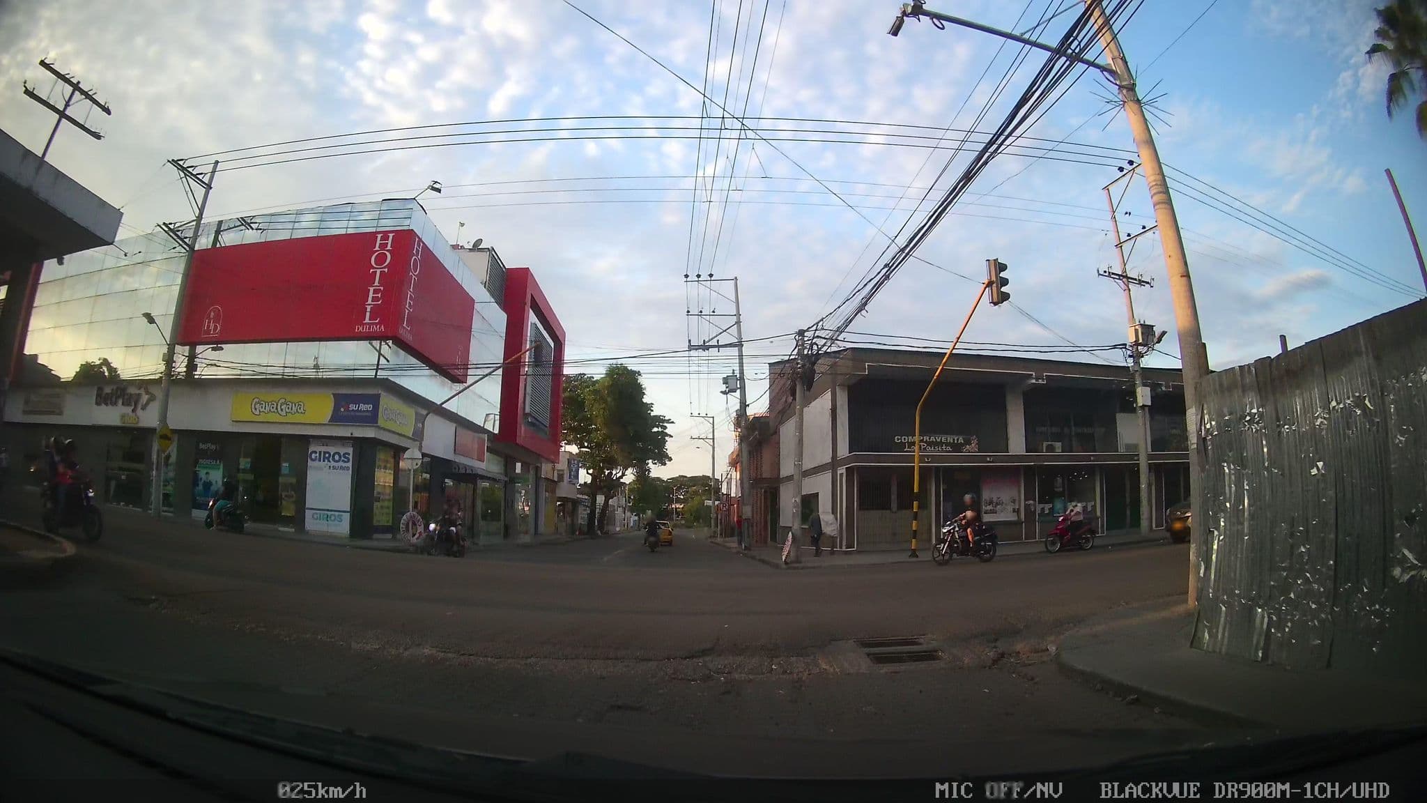 Street view near Hotel Dulima Espinal, Espinal — © kaart_2 (CC BY-SA · Mapillary)
