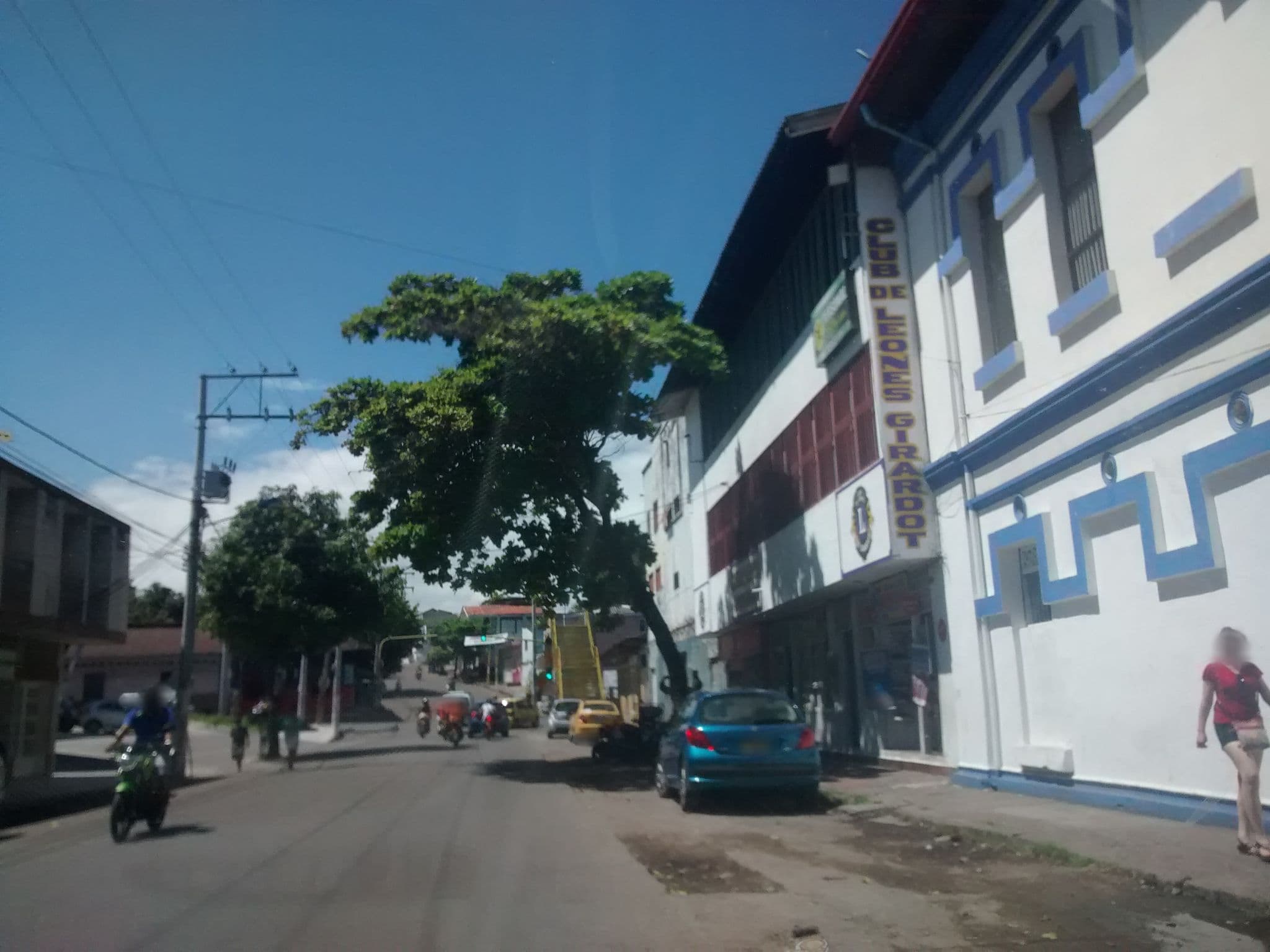 Street view near Hotel Nuevo Hotel Continental, Girardot City — © juanda097 (CC BY-SA · Mapillary)