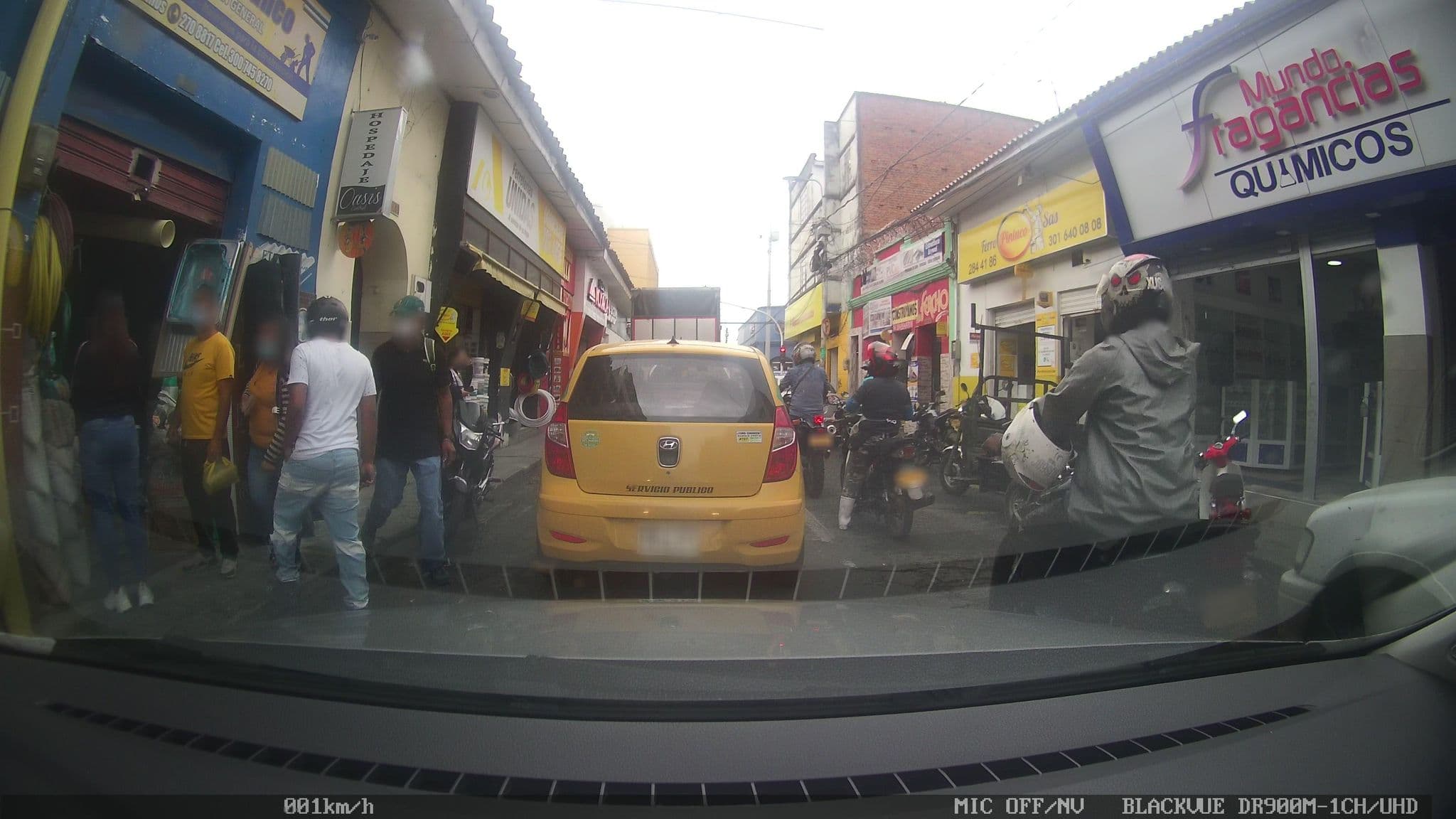 Street view near Hospedaje Oasis Central & Hospedaje Señorial Palmira, Palmira — © kaart5 (CC BY-SA · Mapillary)