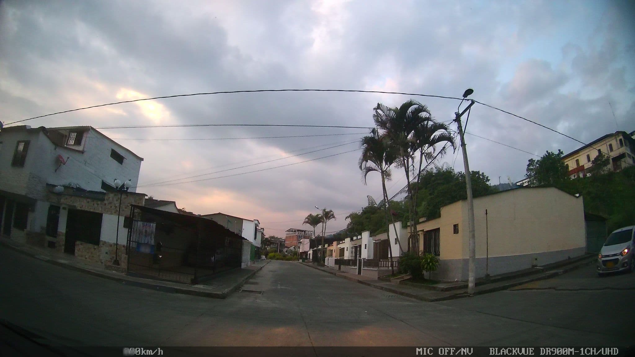 Street view near Hotel Bariloche, Calarcá — © kaart_2 (CC BY-SA · Mapillary)