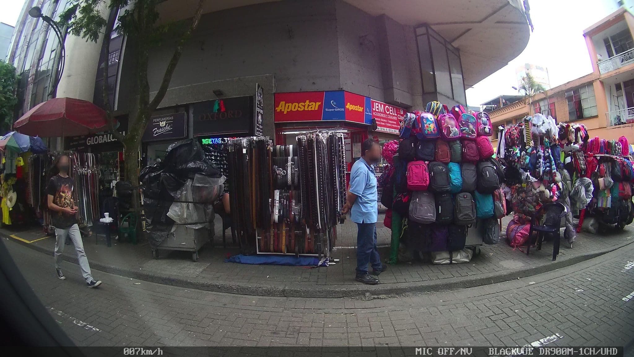 Street view near hotel Catalina, Pereira — © kaart_2 (CC BY-SA · Mapillary)