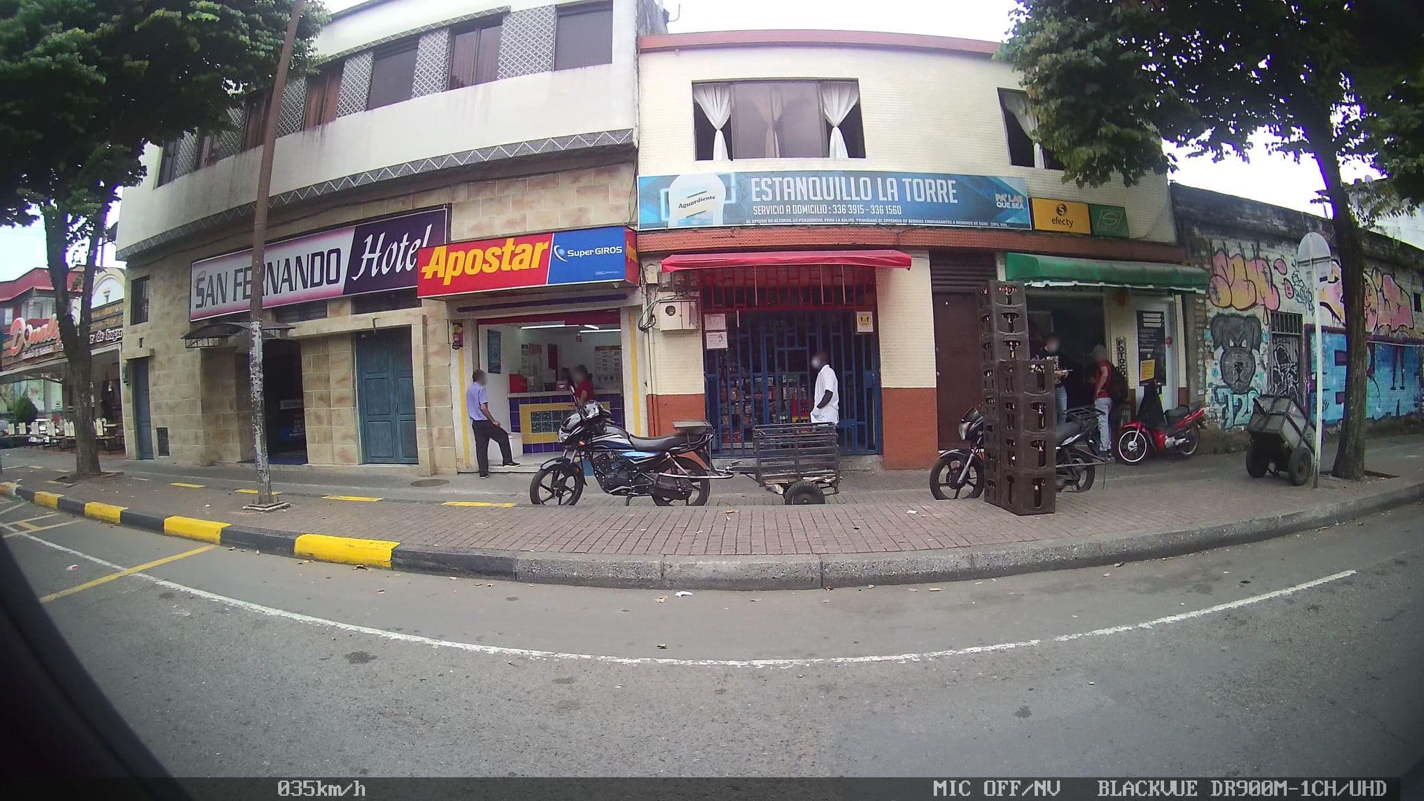 Street view near Hostel San Fernando, Pereira — © kaart_2 (CC BY-SA · Mapillary)