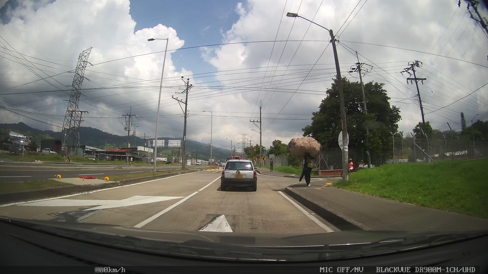 Street view near Posada del Cármen, Dosquebradas — © kaart_2 (CC BY-SA · Mapillary)